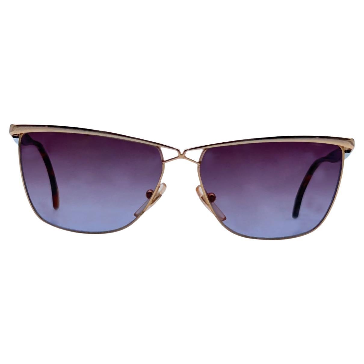 Gianni Versace Vintage Mint Gold Metal Sunglasses V 30 58/12 140mm
