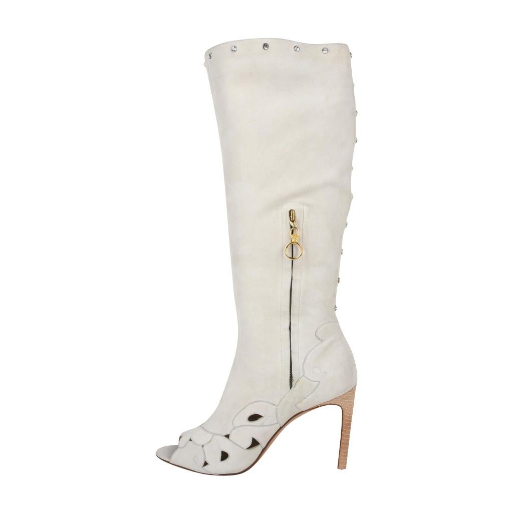 Gianni Versace Vintage Peeptoe Boots Pale Gray Suede Swarovksi Diamantes 40 / 10 For Sale 3