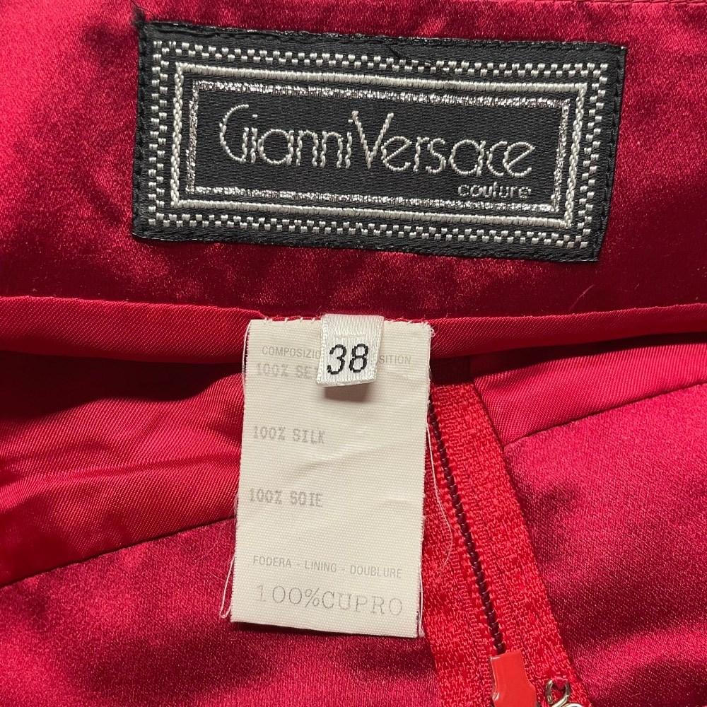 Gianni Versace Vintage red silk straight 90s midi high waisted skirt For Sale 1