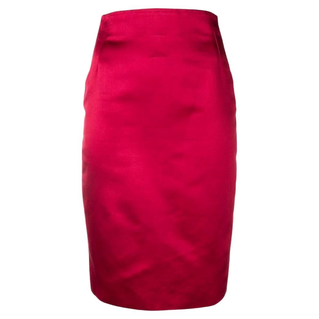 Gianni Versace Vintage red silk straight 90s midi high waisted skirt For Sale