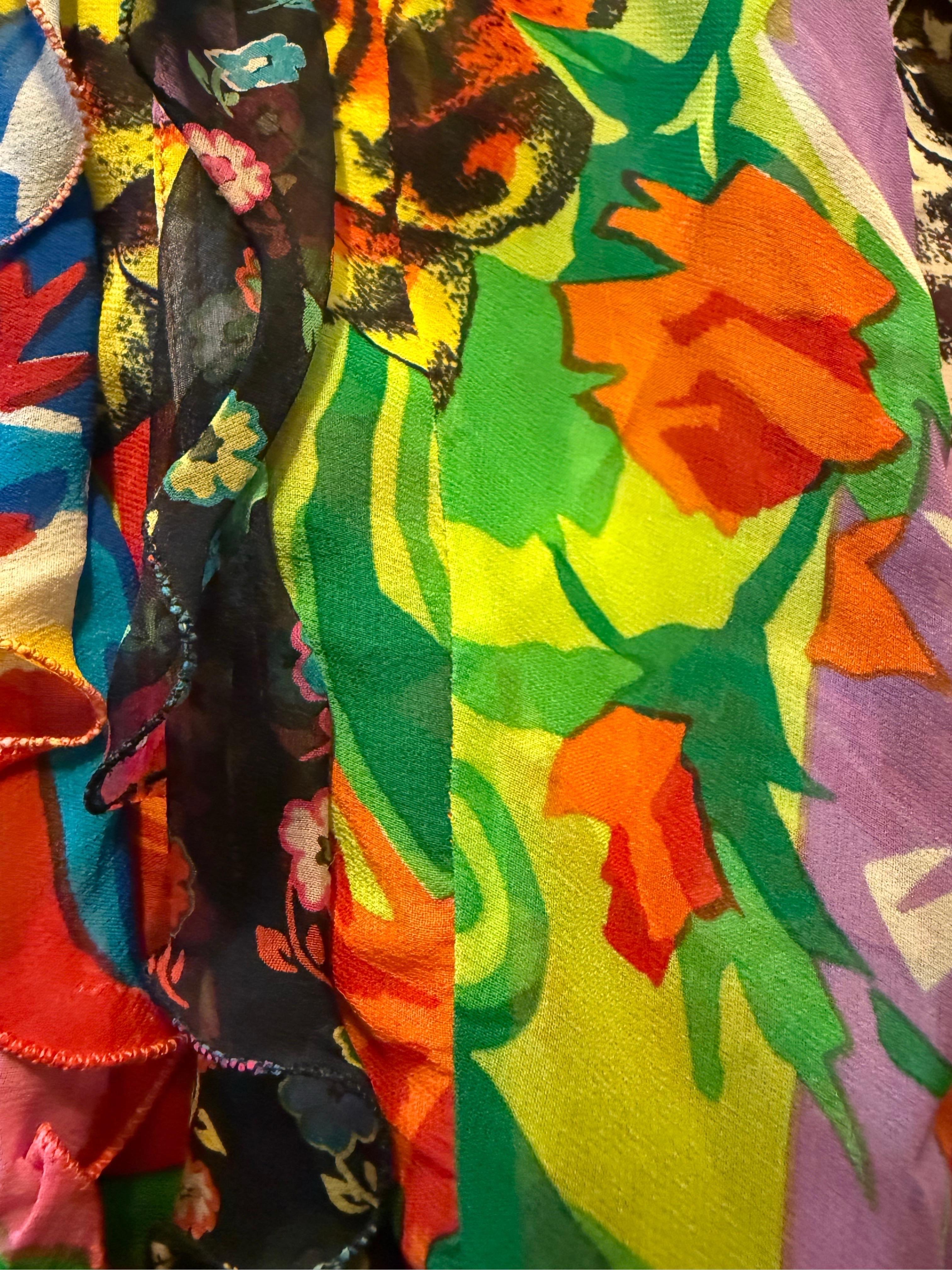 Gianni Versace Vintage S/S 1993 Miami Collection Camicetta Top con Bottoni Medusa in vendita 2