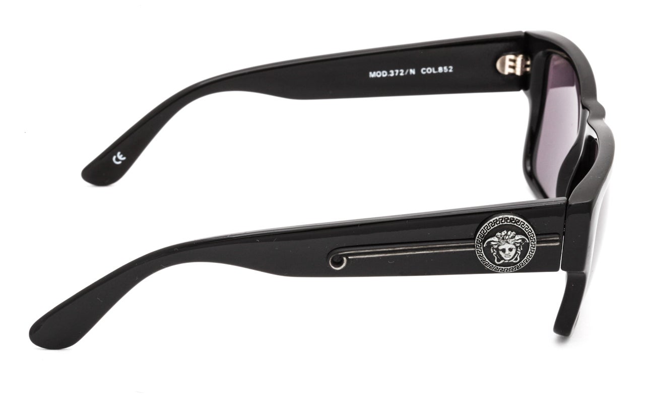 Gianni Versace Vintage Sunglasses Mod 372/N For Sale 2