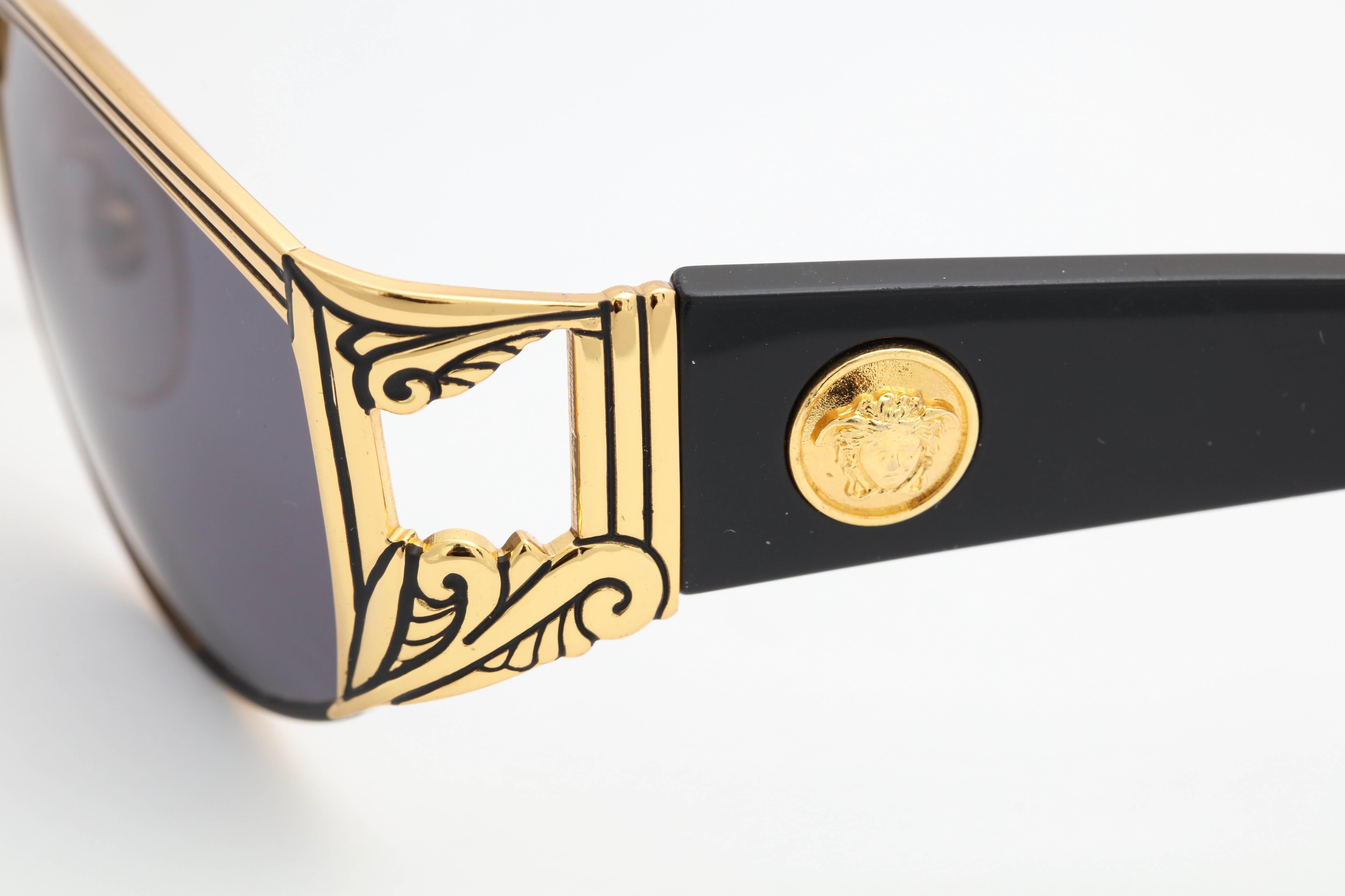 Gray Gianni Versace Vintage Sunglasses Mod S 62 Col 18L For Sale