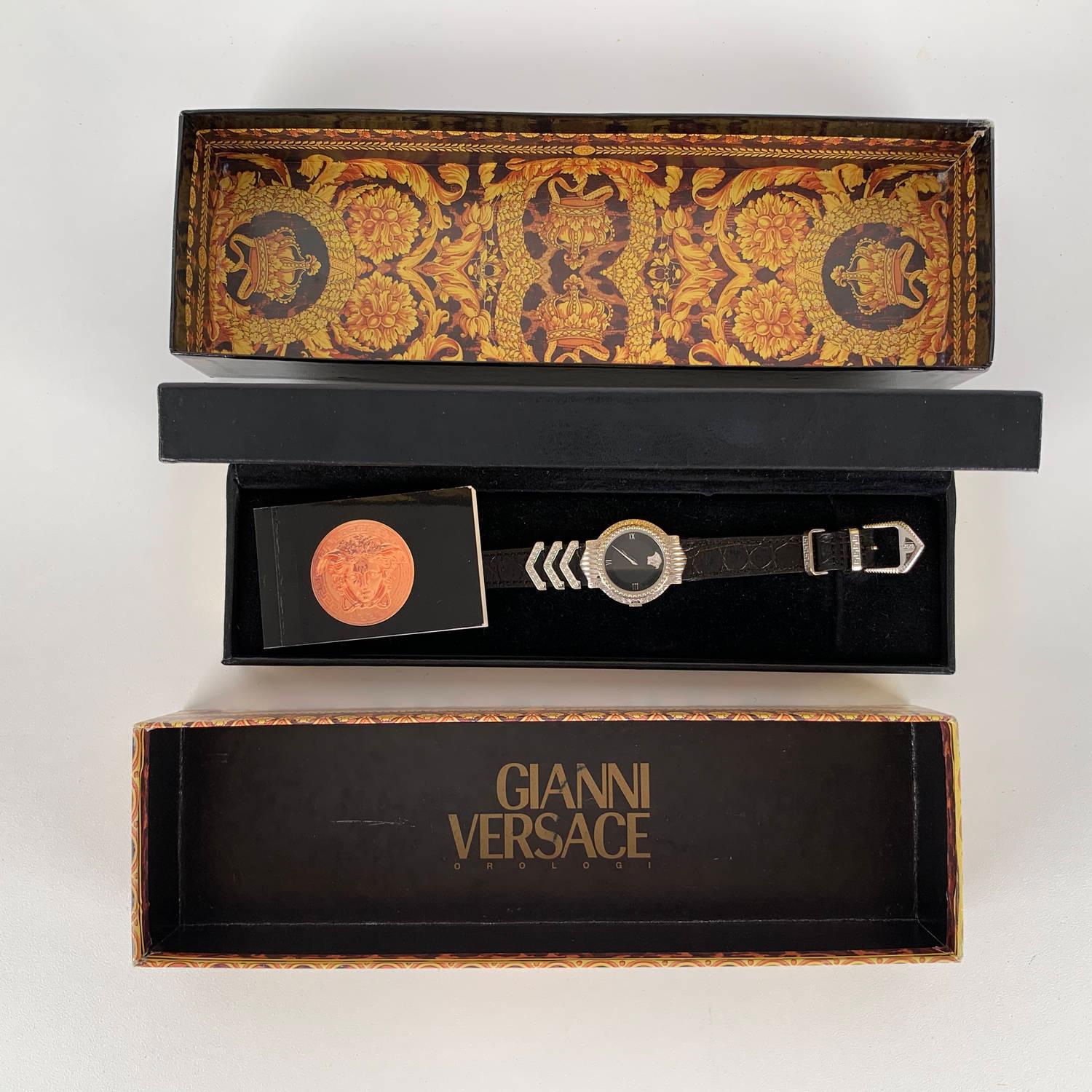 Gianni Versace Vintage White Gold Plated Medusa Watch with Box 2