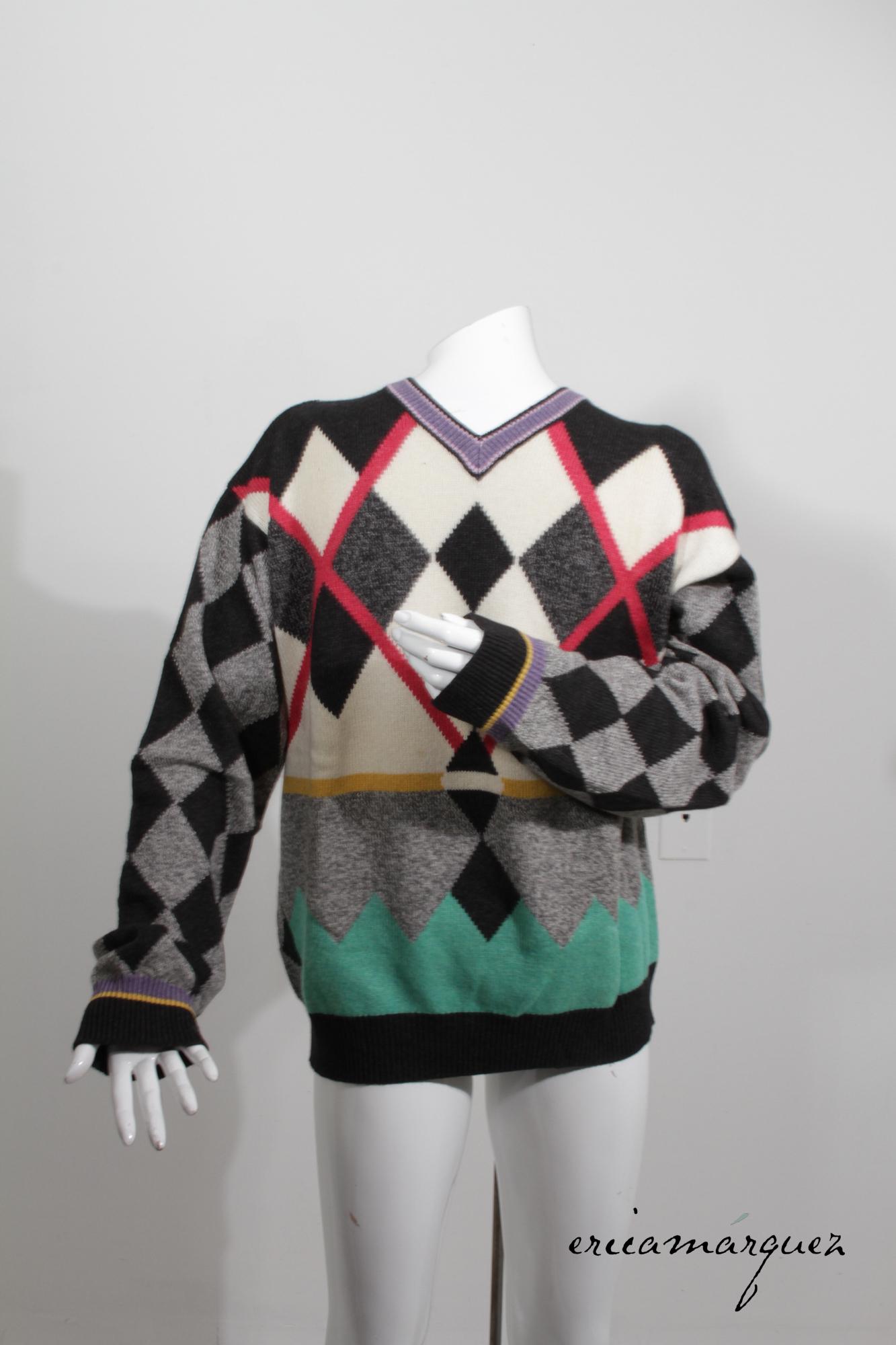 Gianni Versace, Maglione con scollo a V in lana vintage, cashmere, misto seta, Arguile In condizioni buone in vendita a Kingston, NY