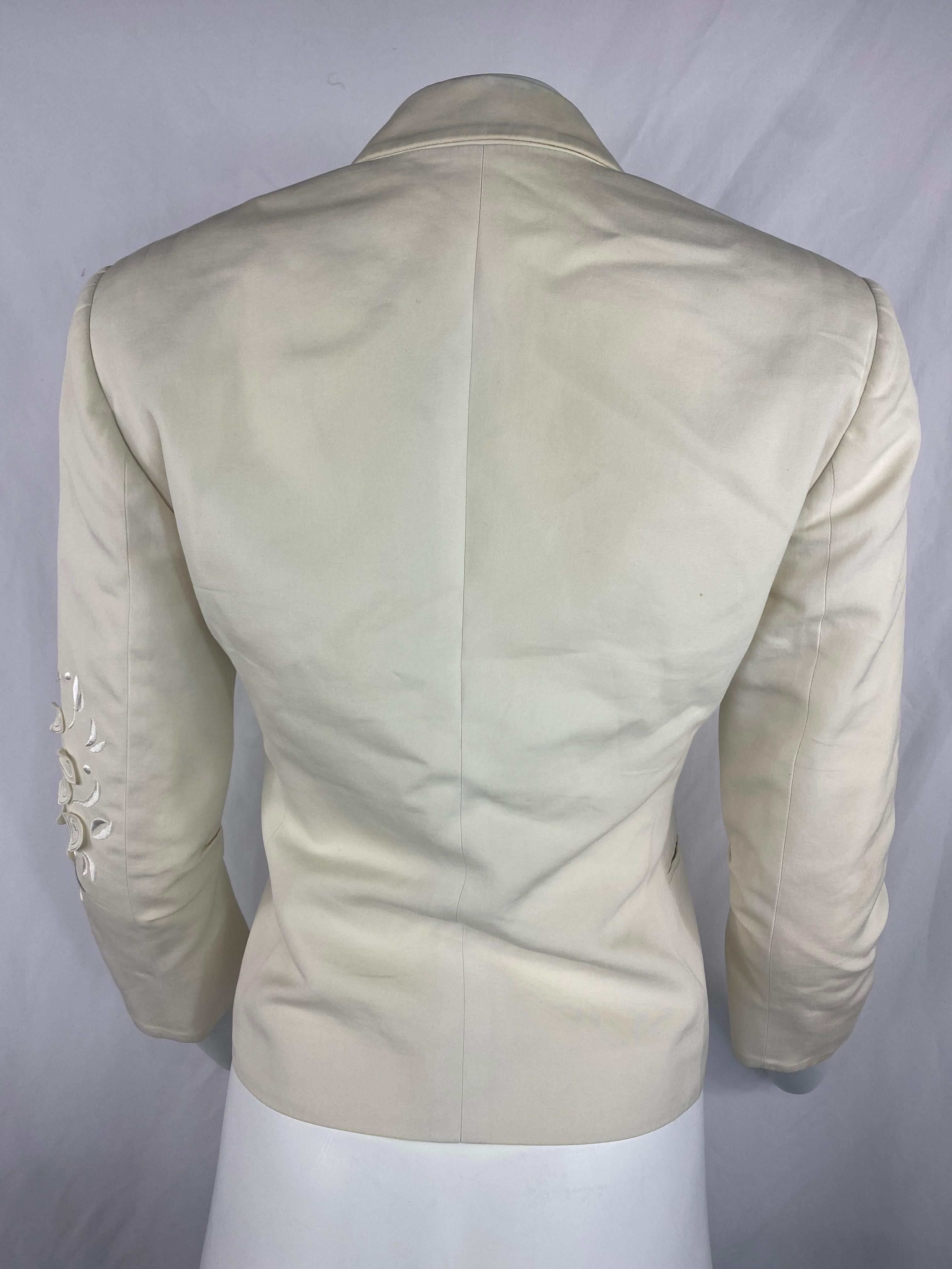 Gianni Versace Giacca Blazer Bianca, Taglia 38 In condizioni buone in vendita a Beverly Hills, CA