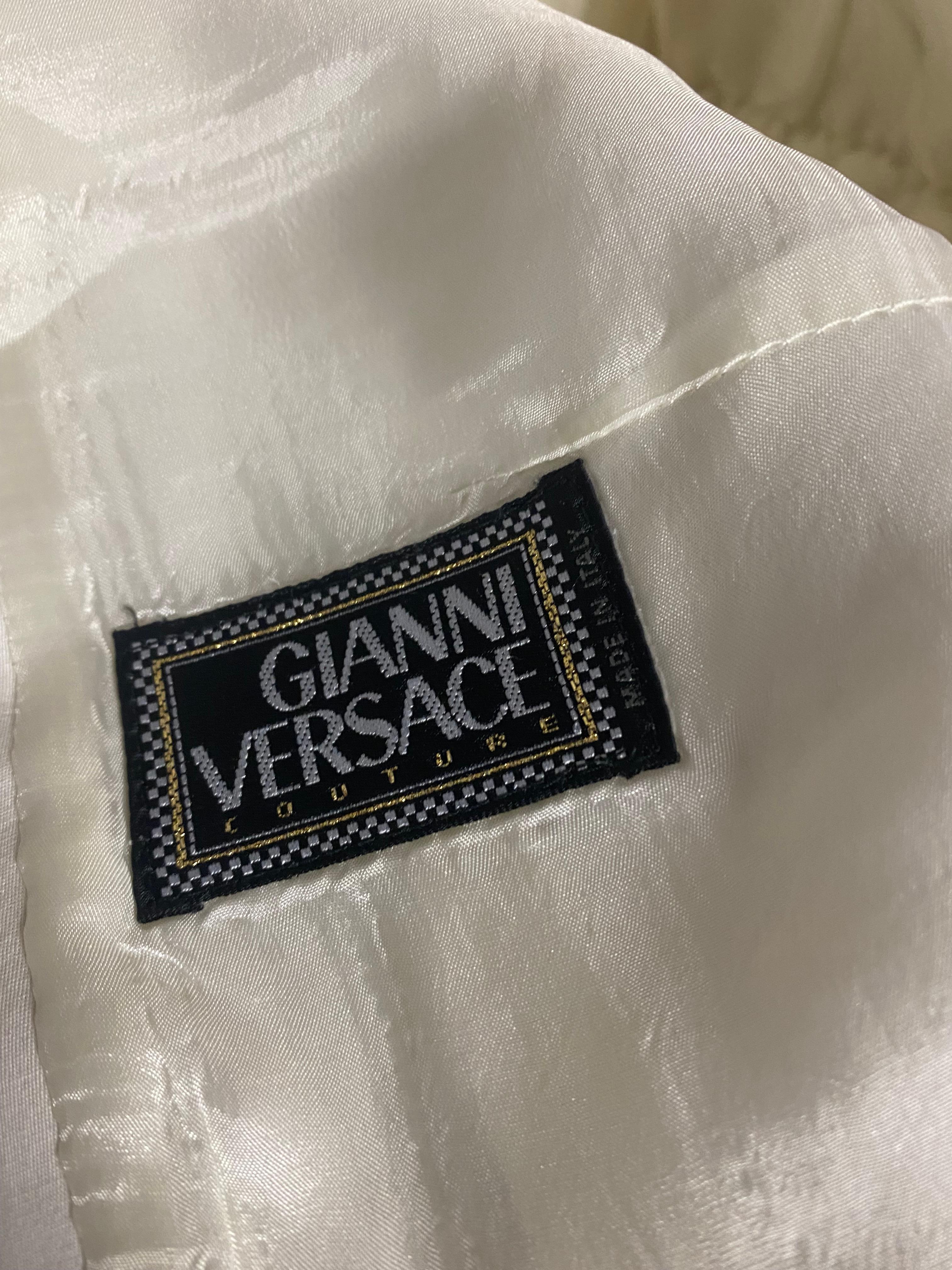 Gray Gianni Versace White Blazer Jacket, Size 38 For Sale