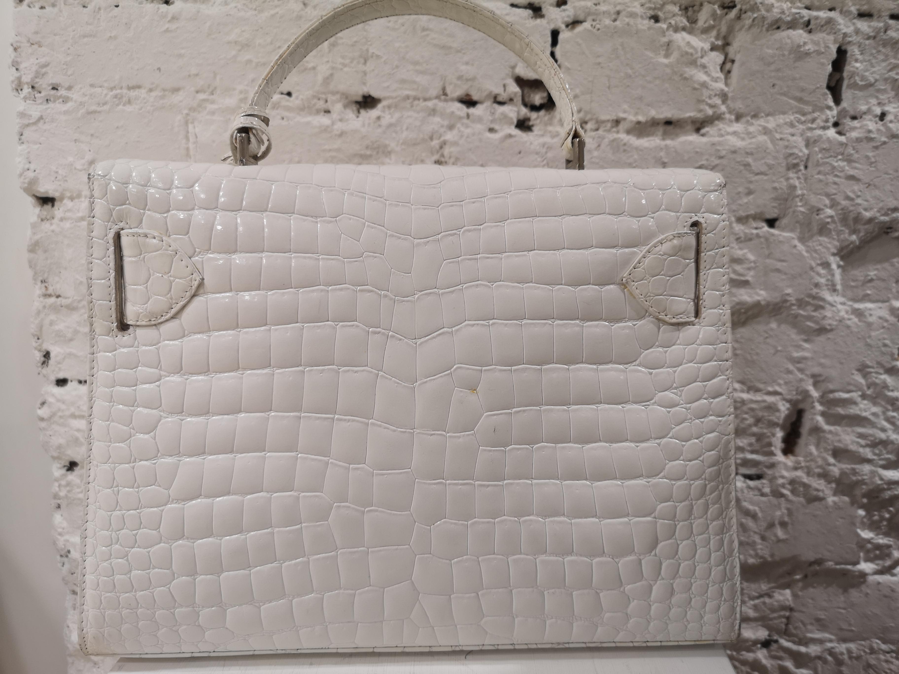 Gianni Versace white leather cocco handle shoulder bag 12