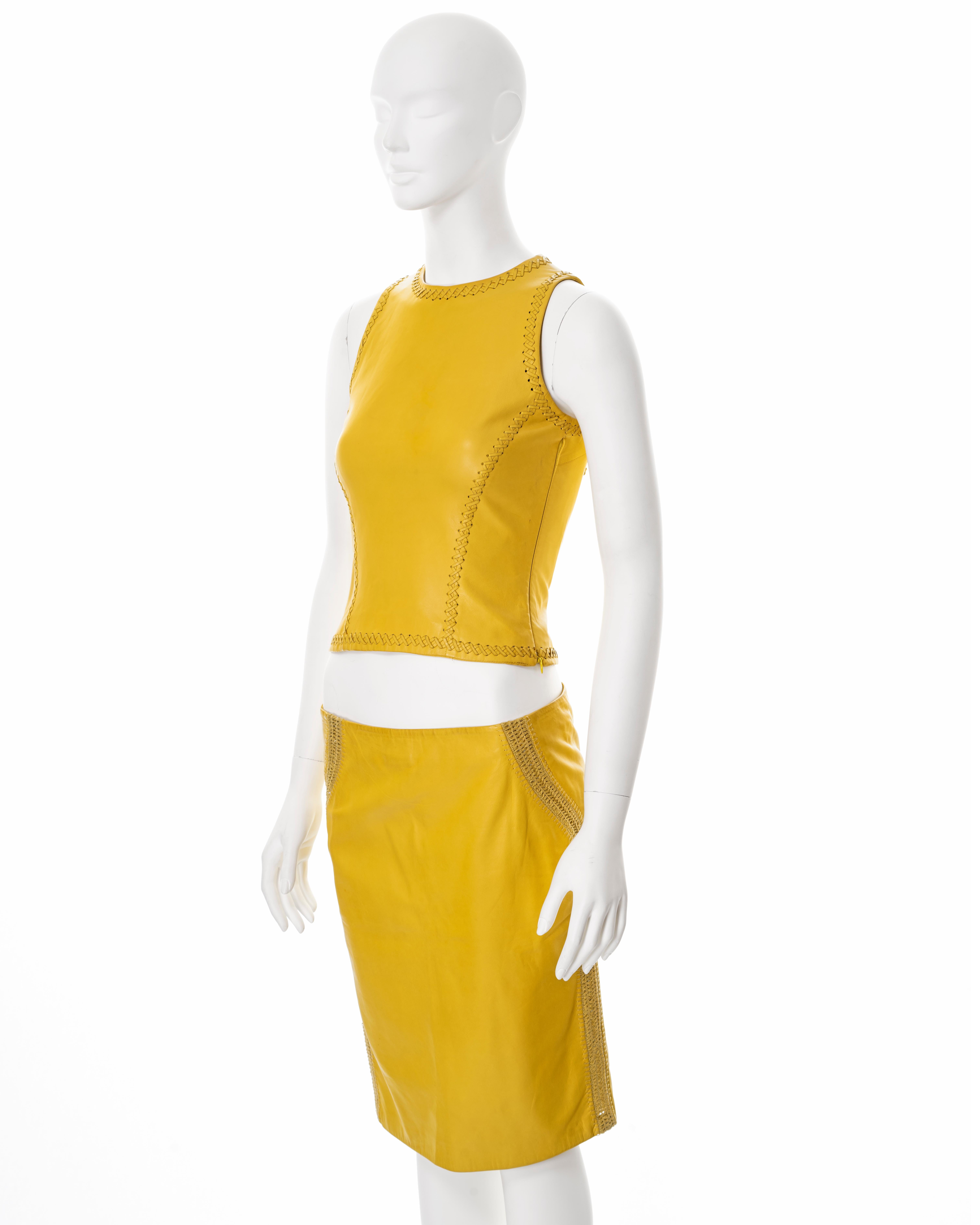 Gianni Versace yellow lambskin leather top and skirt, ss 2003 For Sale 7