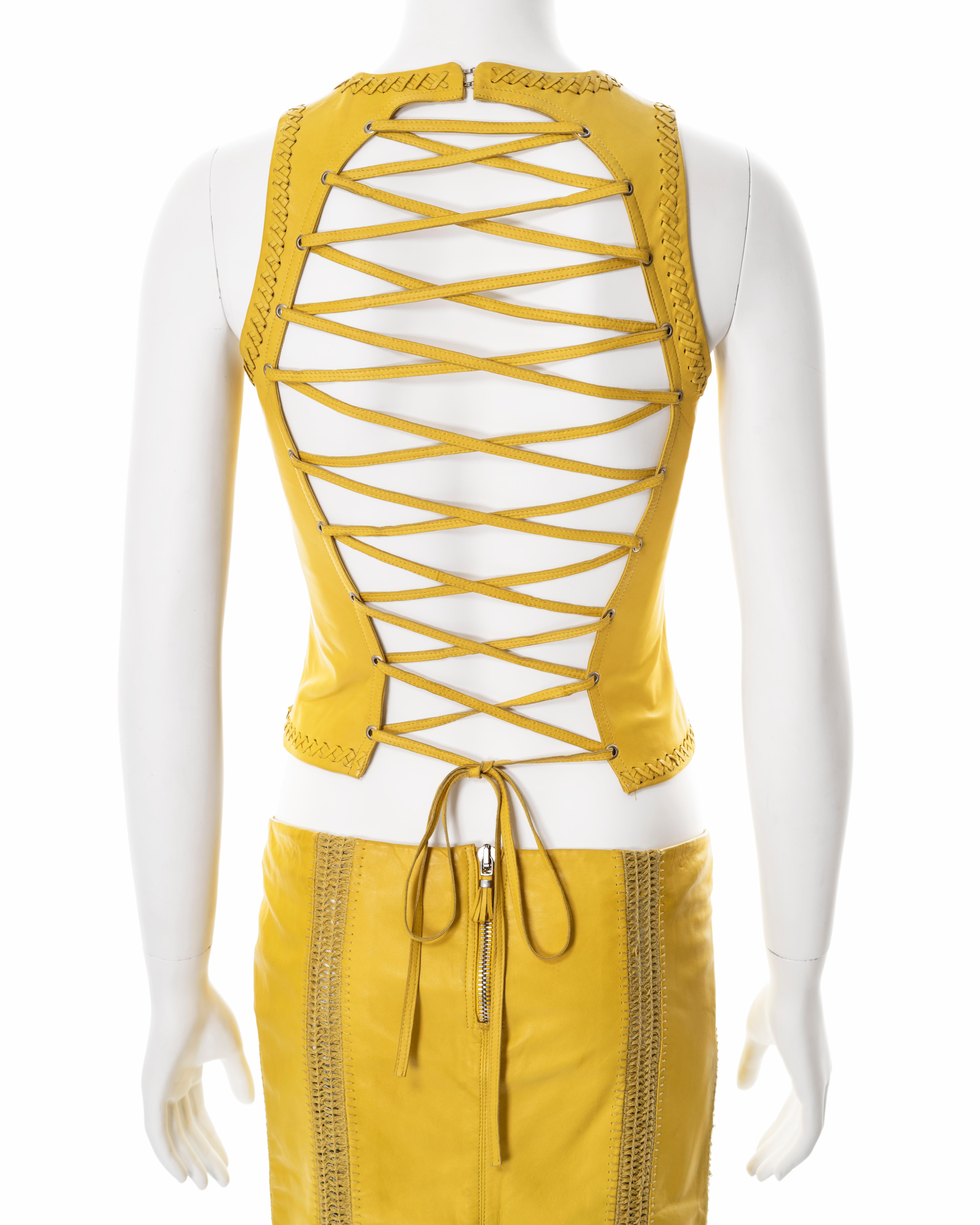 Gianni Versace yellow lambskin leather top and skirt, ss 2003 For Sale 2