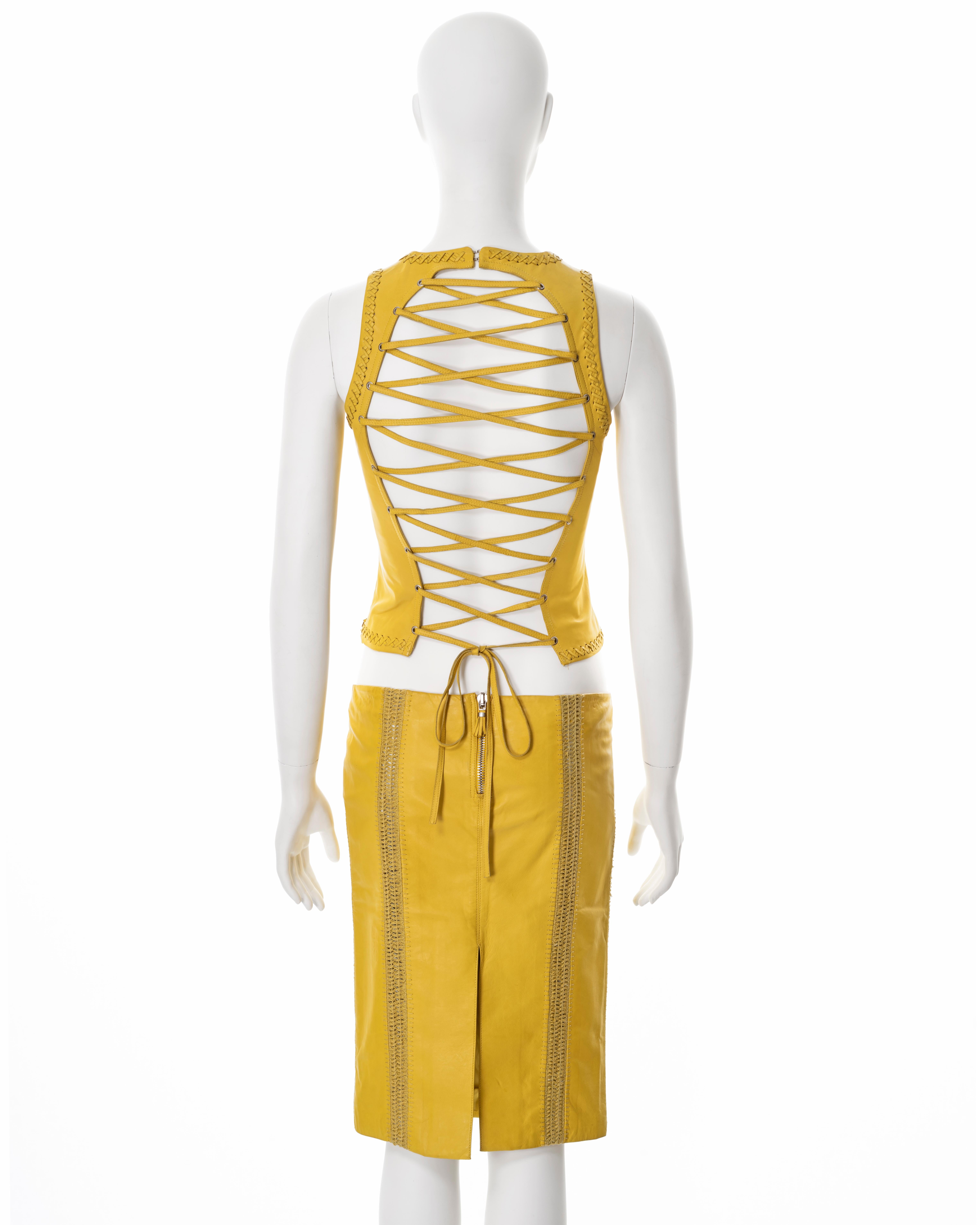 Gianni Versace yellow lambskin leather top and skirt, ss 2003 For Sale 3