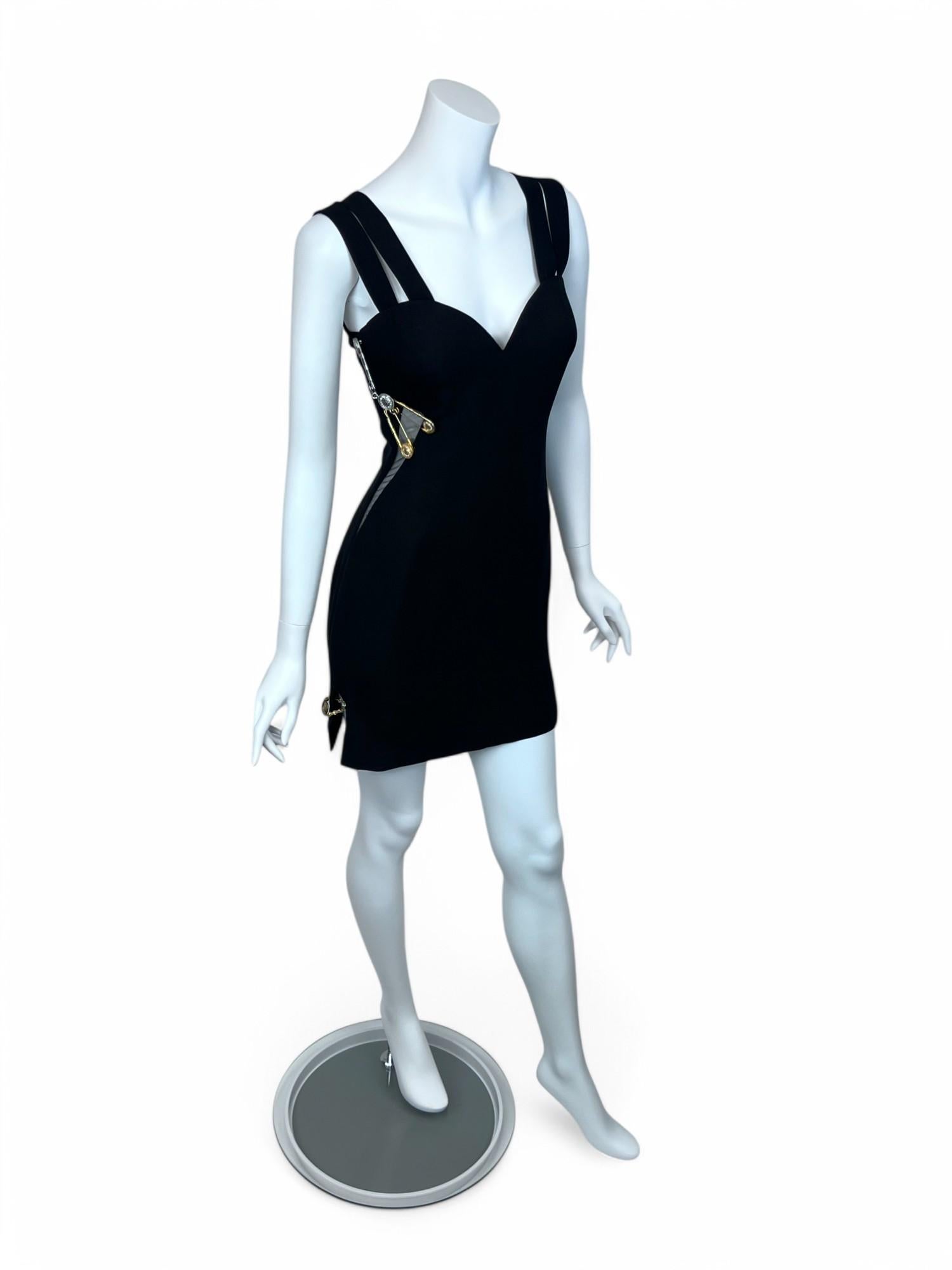 Gianni Versace Safety Pin Mini Dress Sz: 38 For Sale 3