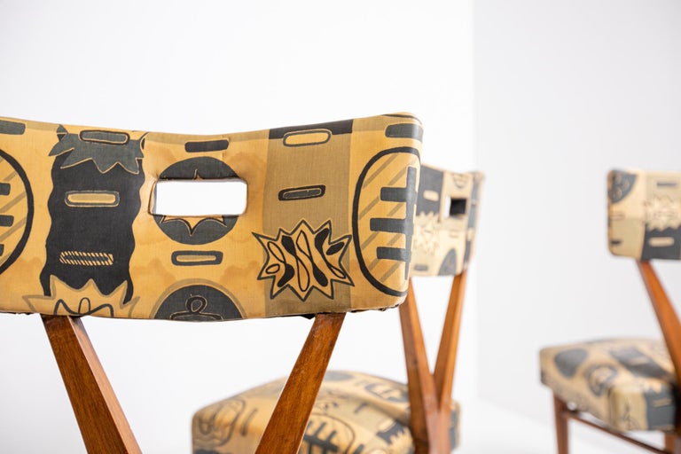 Gianni Vigorelli Set of Four Wooden Chairs with Original Fabric, 1950s 5