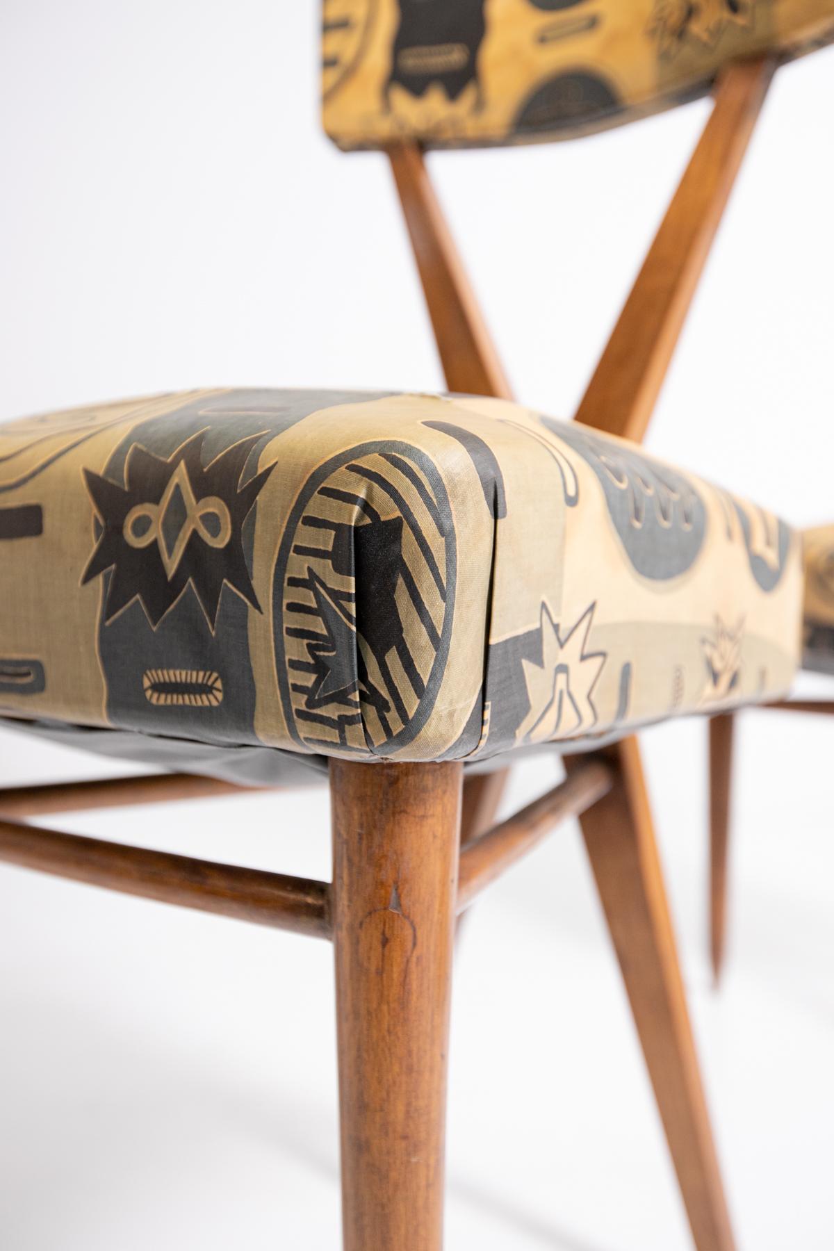 Gianni Vigorelli Set of Four Wooden Chairs with Original Fabric, 1950s 9