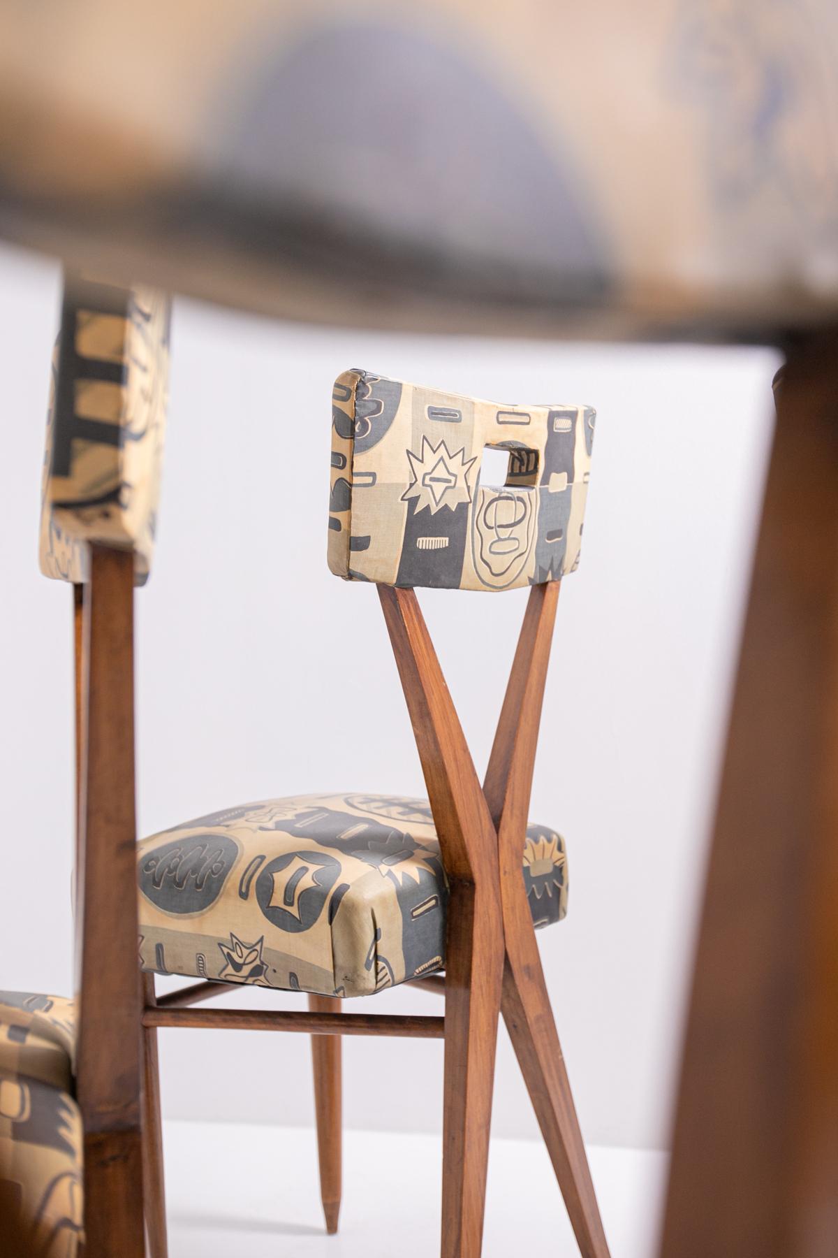 Gianni Vigorelli Set of Four Wooden Chairs with Original Fabric, 1950s 11