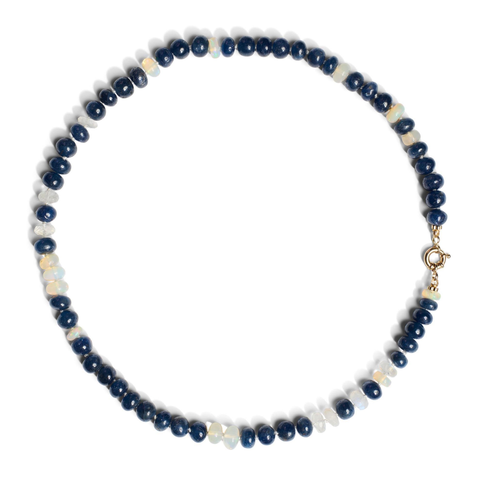 Giant 195 Carat Ethiopian Opal and Sapphire Beaded Necklace in Yellow Gold In New Condition For Sale In GOES, NL