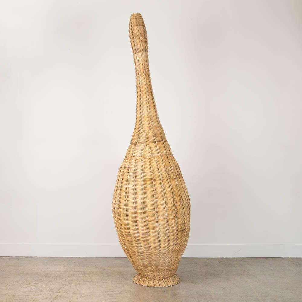 Lampada da terra scultorea in vimini Giant 7 ft, Francia In condizioni buone in vendita a Los Angeles, CA