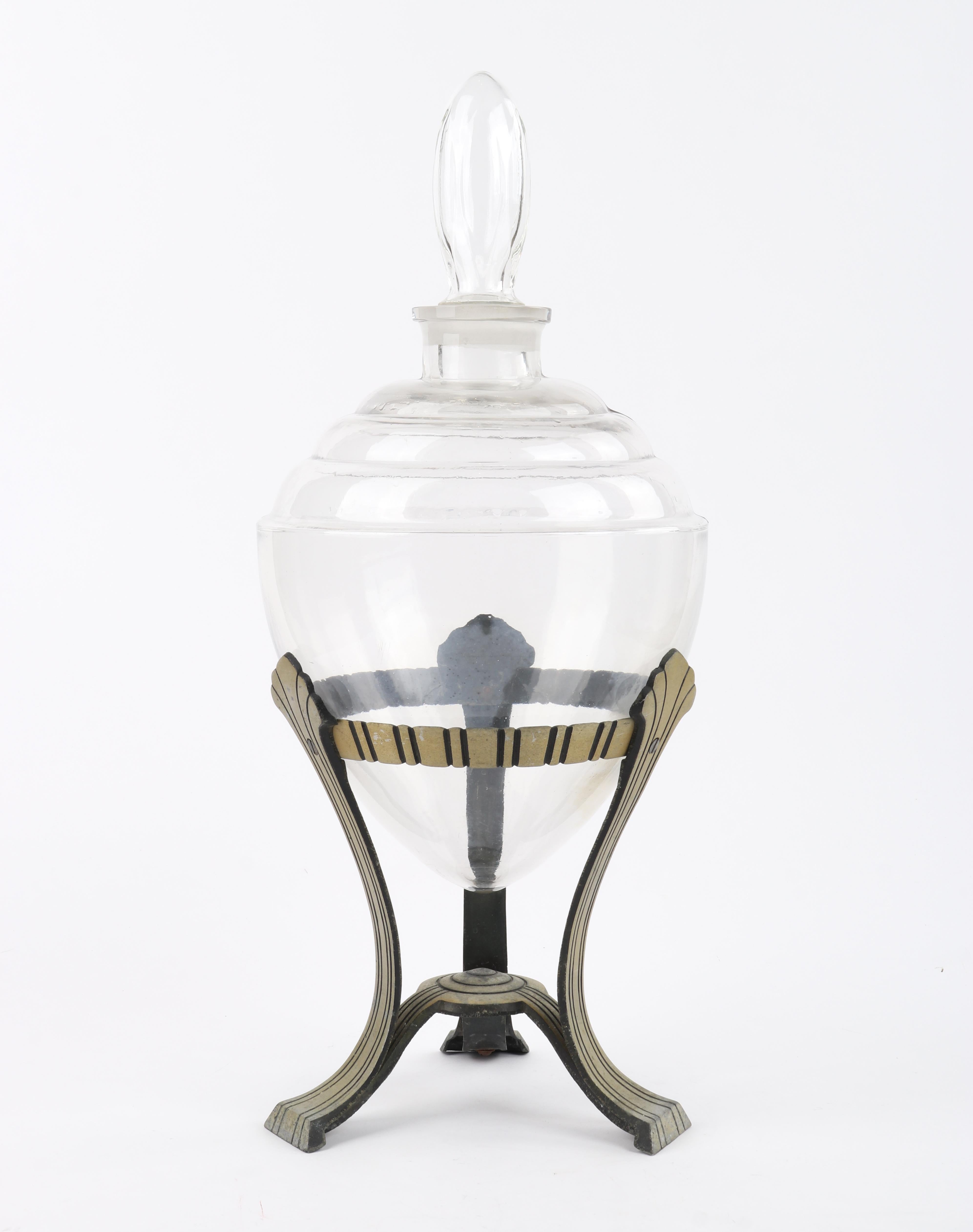 20ième siècle Présentoir de bouteille de parfum d'apothicaire en verre antique géant, bocal d'urne, support d'urne. en vente