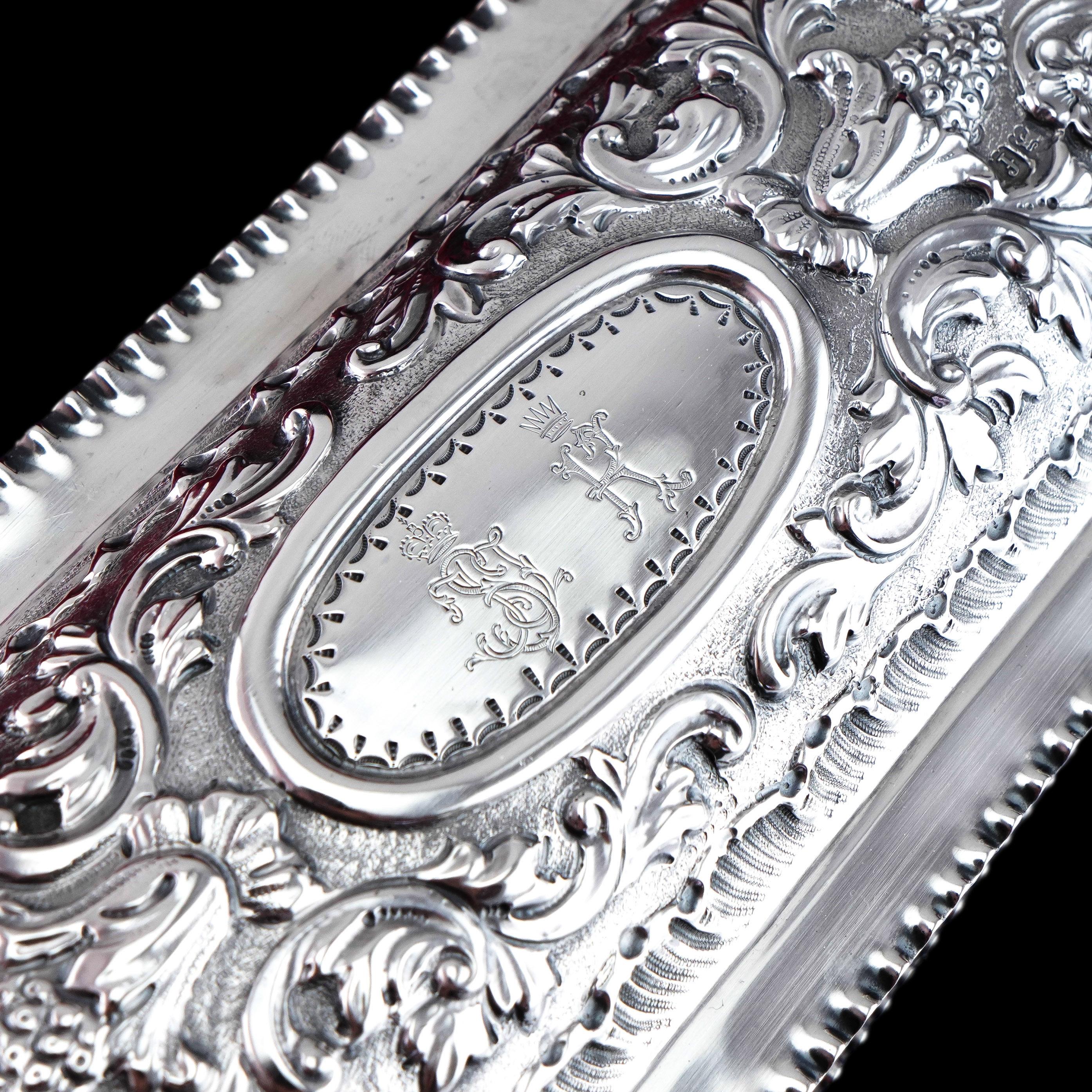 Giant Antique Edwardian Solid Silver Jewellery Box - Mappin & Webb Ltd 1901 For Sale 5