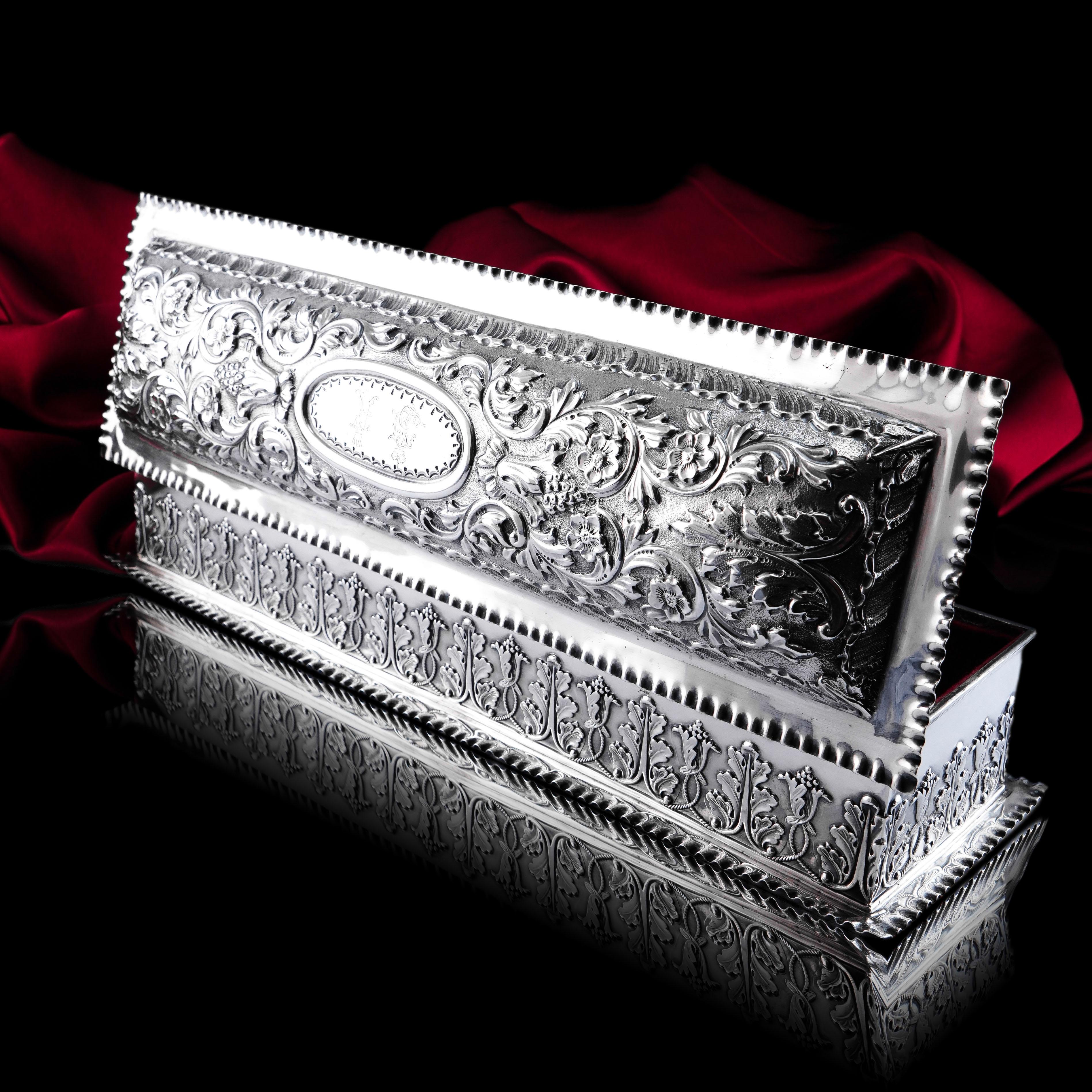Giant Antique Edwardian Solid Silver Jewellery Box - Mappin & Webb Ltd 1901 For Sale 7