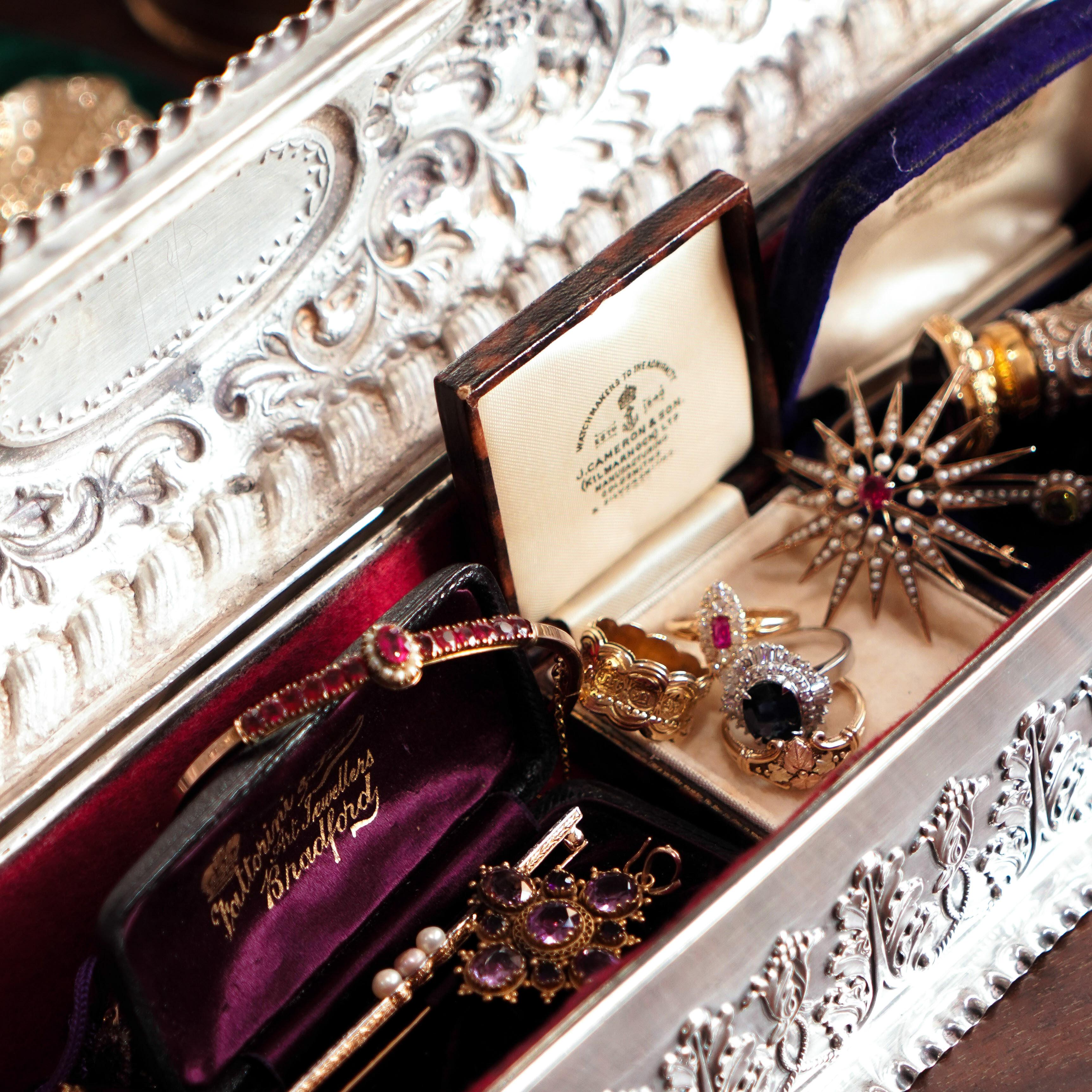 Giant Antique Edwardian Solid Silver Jewellery Box - Mappin & Webb Ltd 1901 For Sale 13
