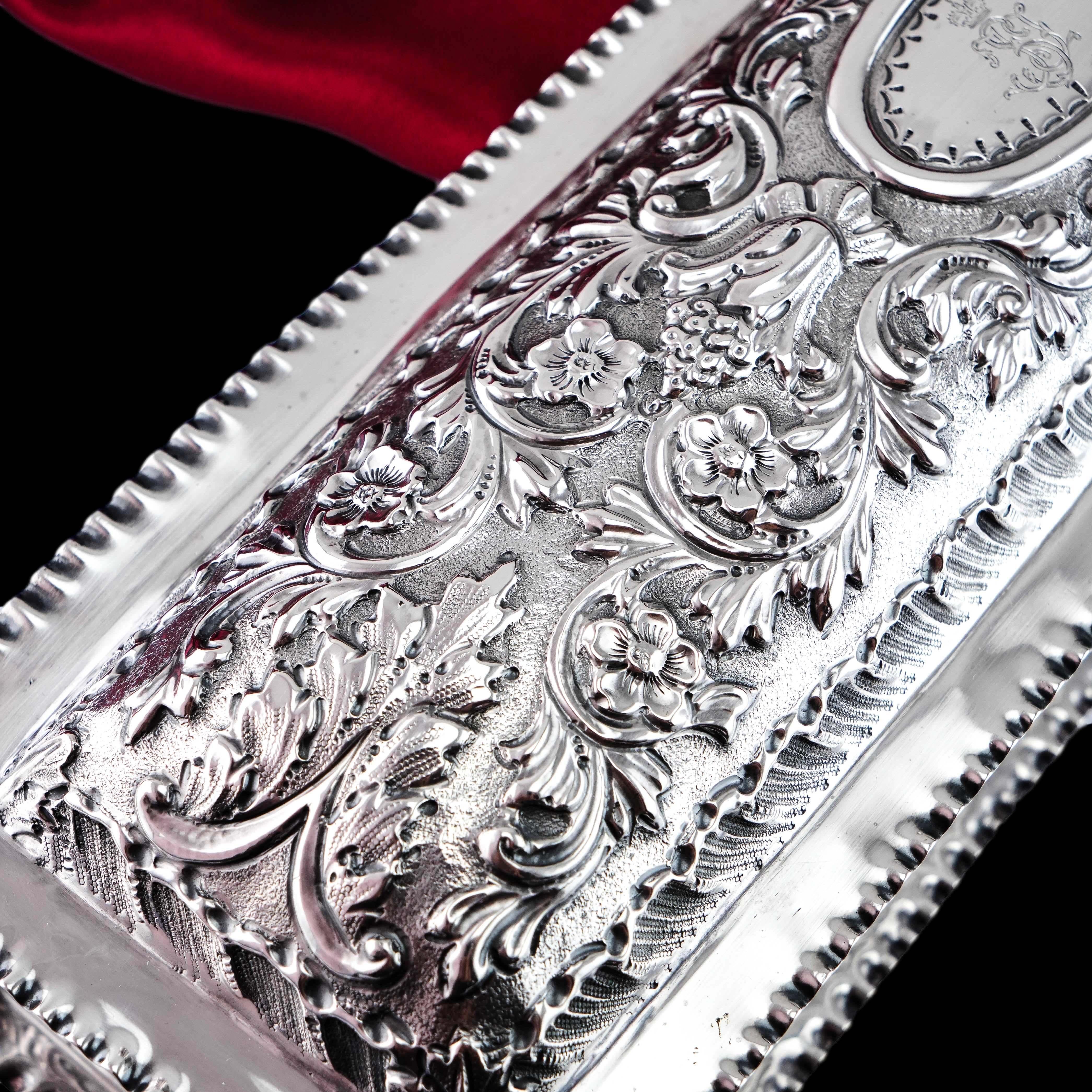 Giant Antique Edwardian Solid Silver Jewellery Box - Mappin & Webb Ltd 1901 For Sale 3