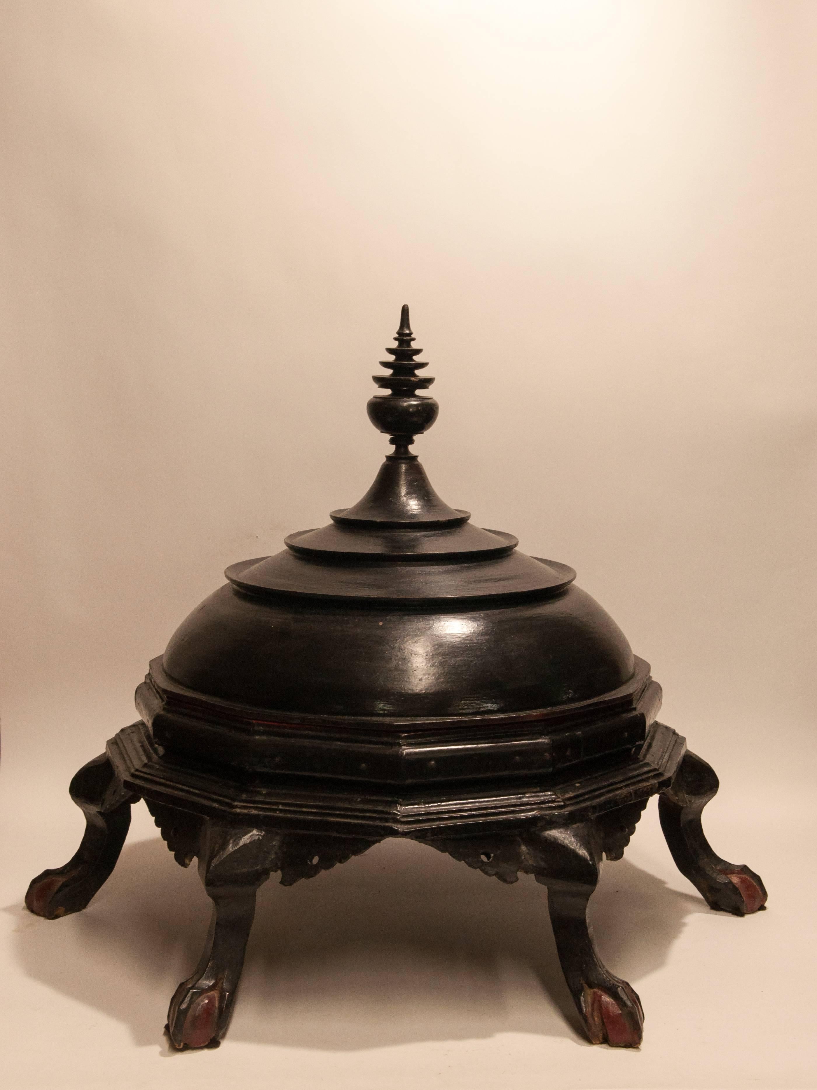 Bamboo Giant Black Lacquer Offering Tray, Hsun Ok, from Burma Early to Mid-20th Century