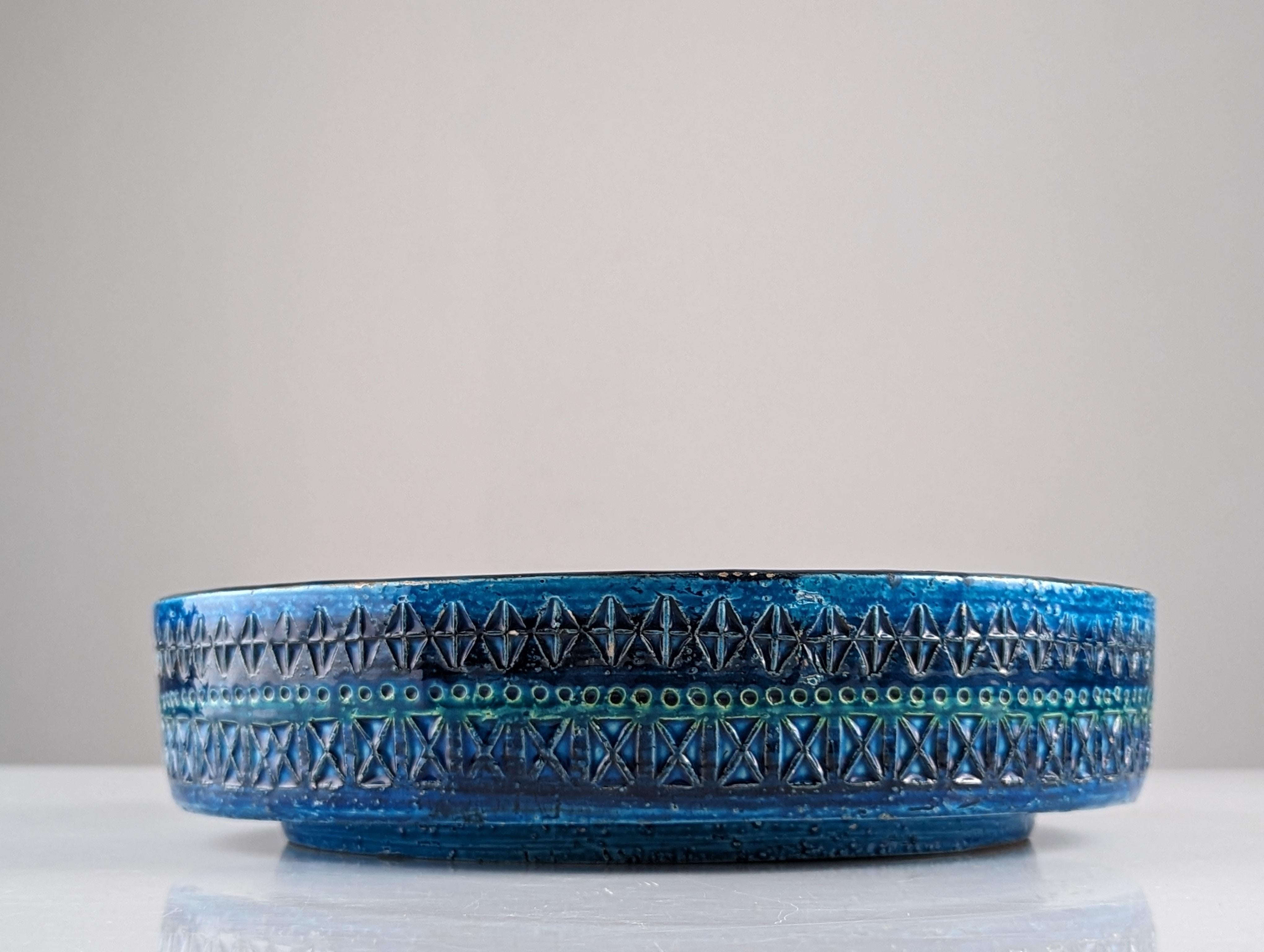 Mid-Century Modern Giant blue ceramic ashtray by Aldo Londi for Bitossi For Sale