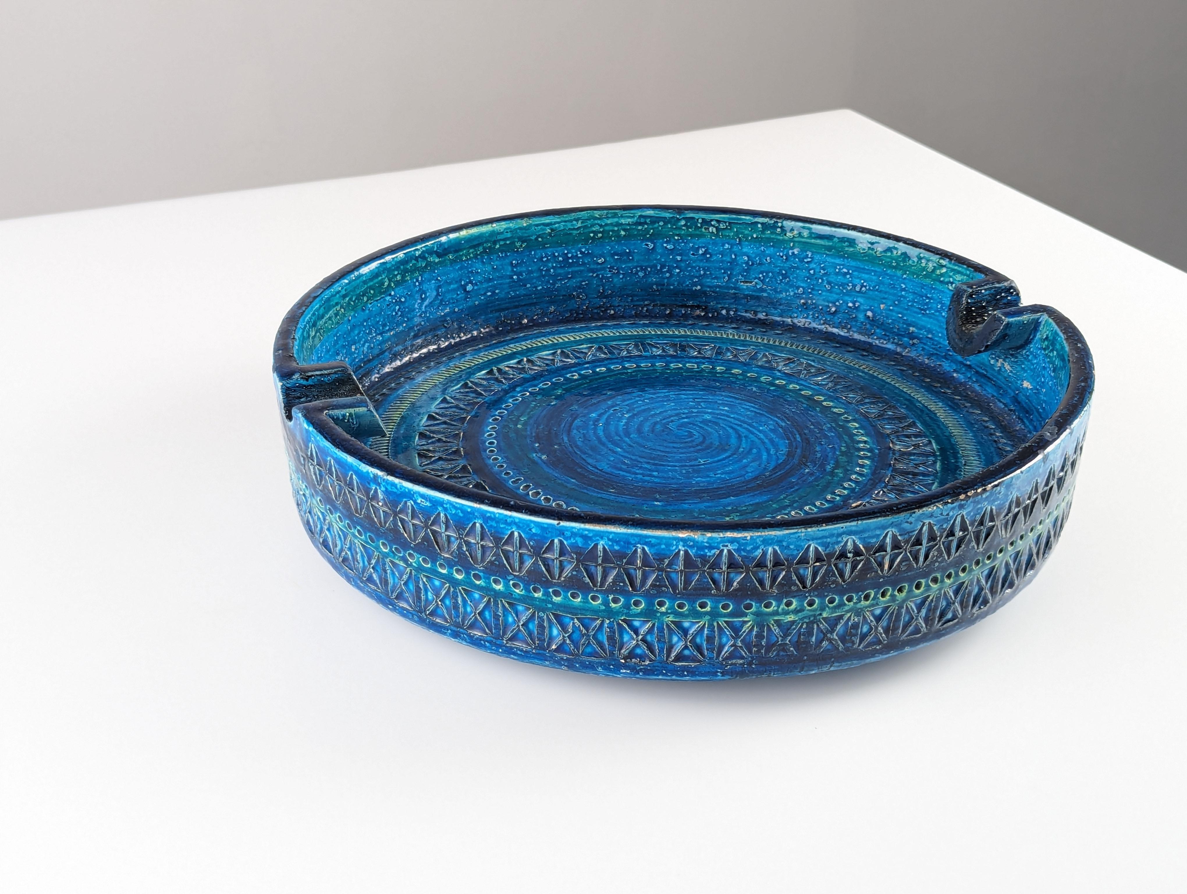 20th Century Giant blue ceramic ashtray by Aldo Londi for Bitossi For Sale
