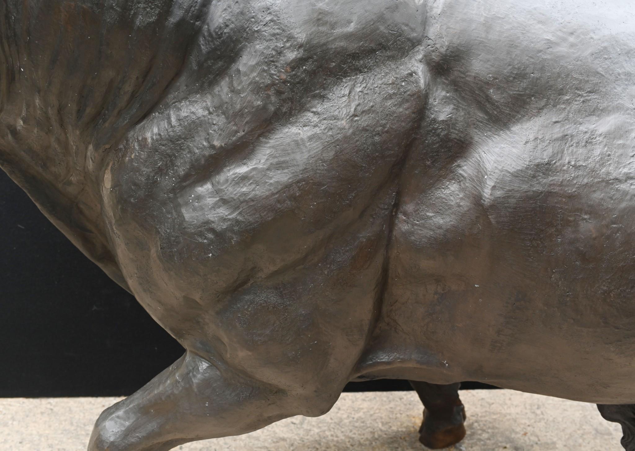 Giant Bronze Bull Statue Bullock Garden Animals 6