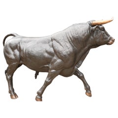 Giant Bronze Bull Statue Bullock Garden Animals