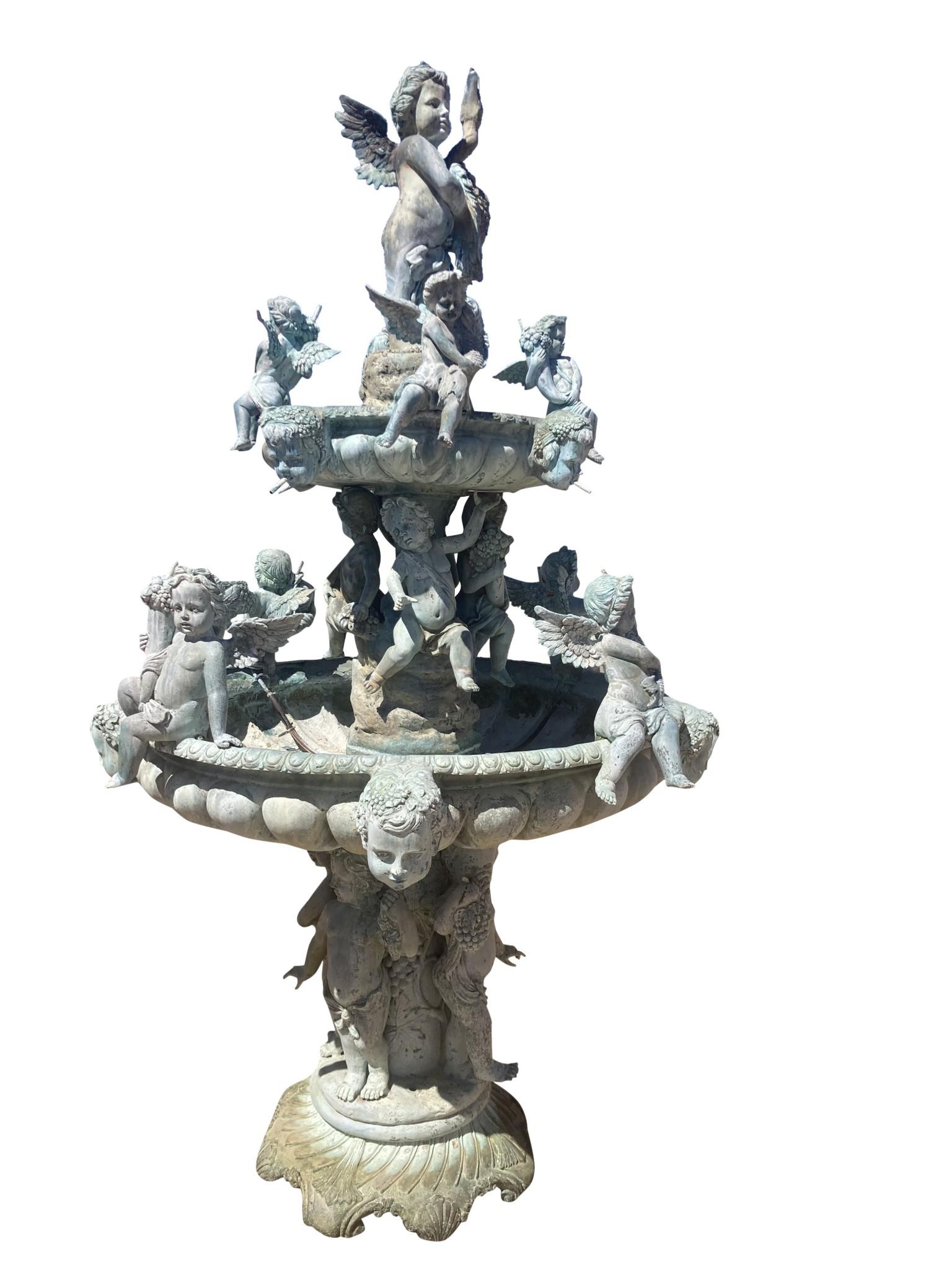 Fontana di bronzo gigante con cherubino italiano, acqua di rubinetto, Firenze in vendita 5