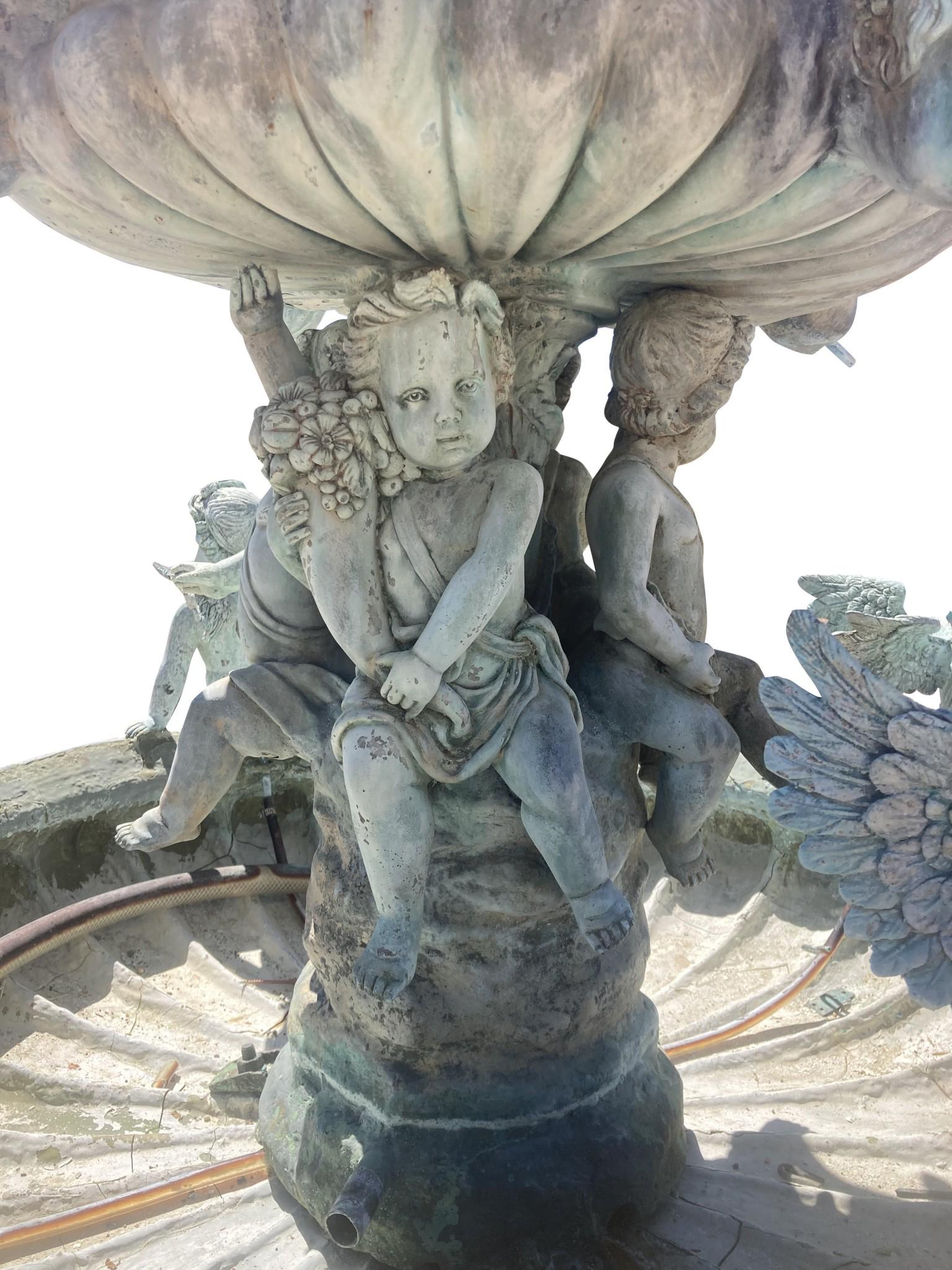 Fontana di bronzo gigante con cherubino italiano, acqua di rubinetto, Firenze in vendita 12