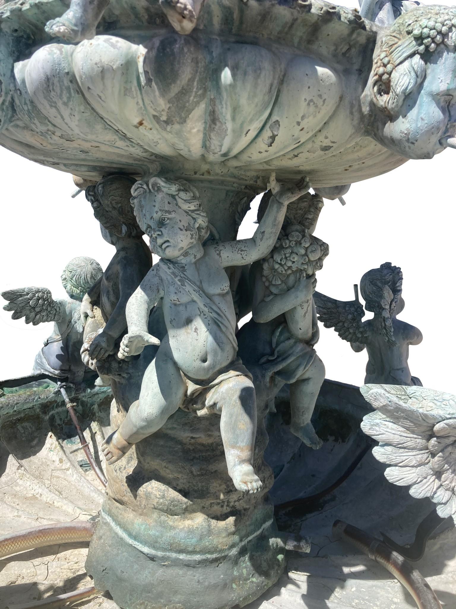 Fontana di bronzo gigante con cherubino italiano, acqua di rubinetto, Firenze in vendita 13
