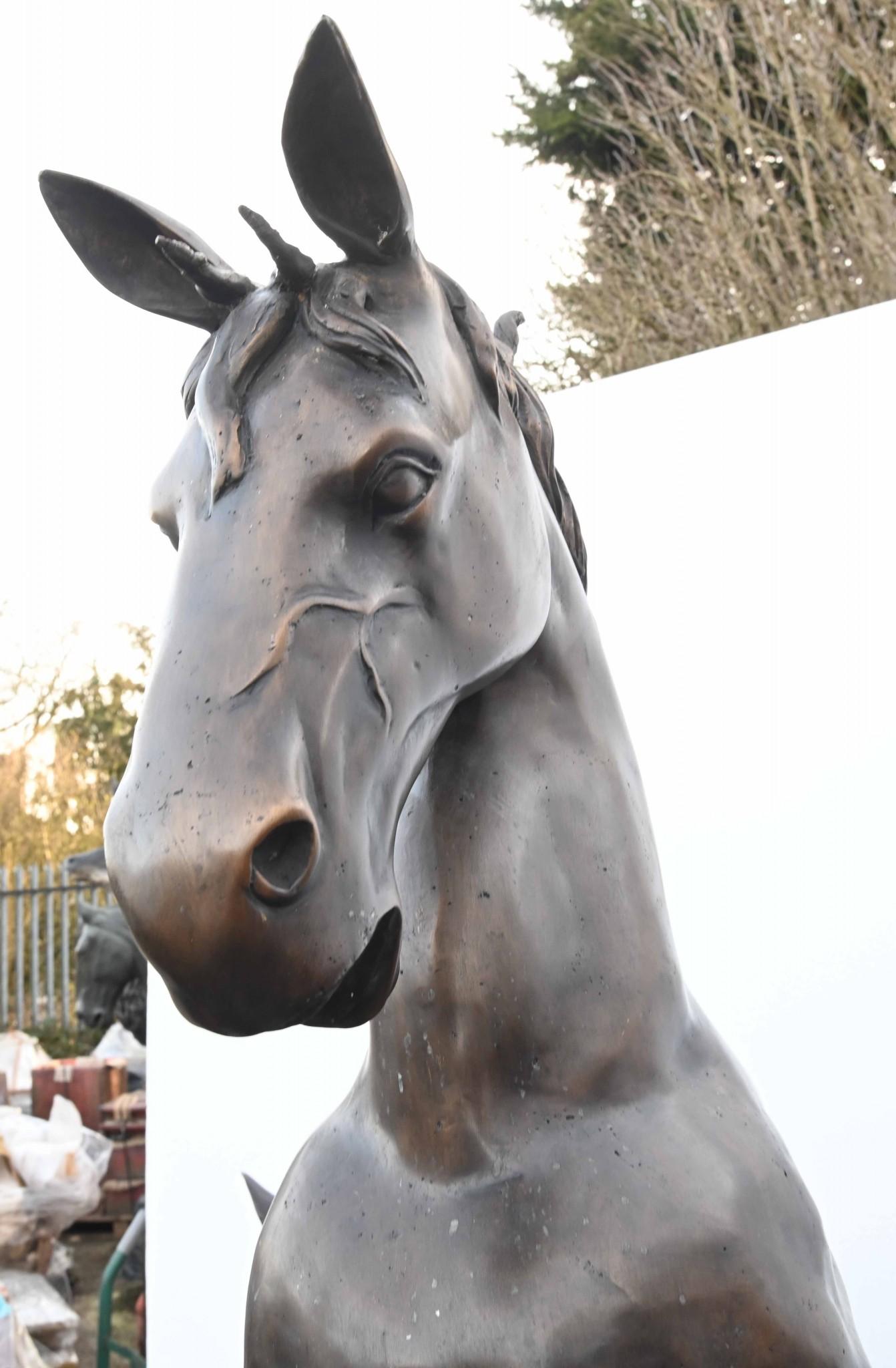 Bronze Fontaine géante en bronze pour chevaux, poney bondissant, pièce d'eau pour le jardin