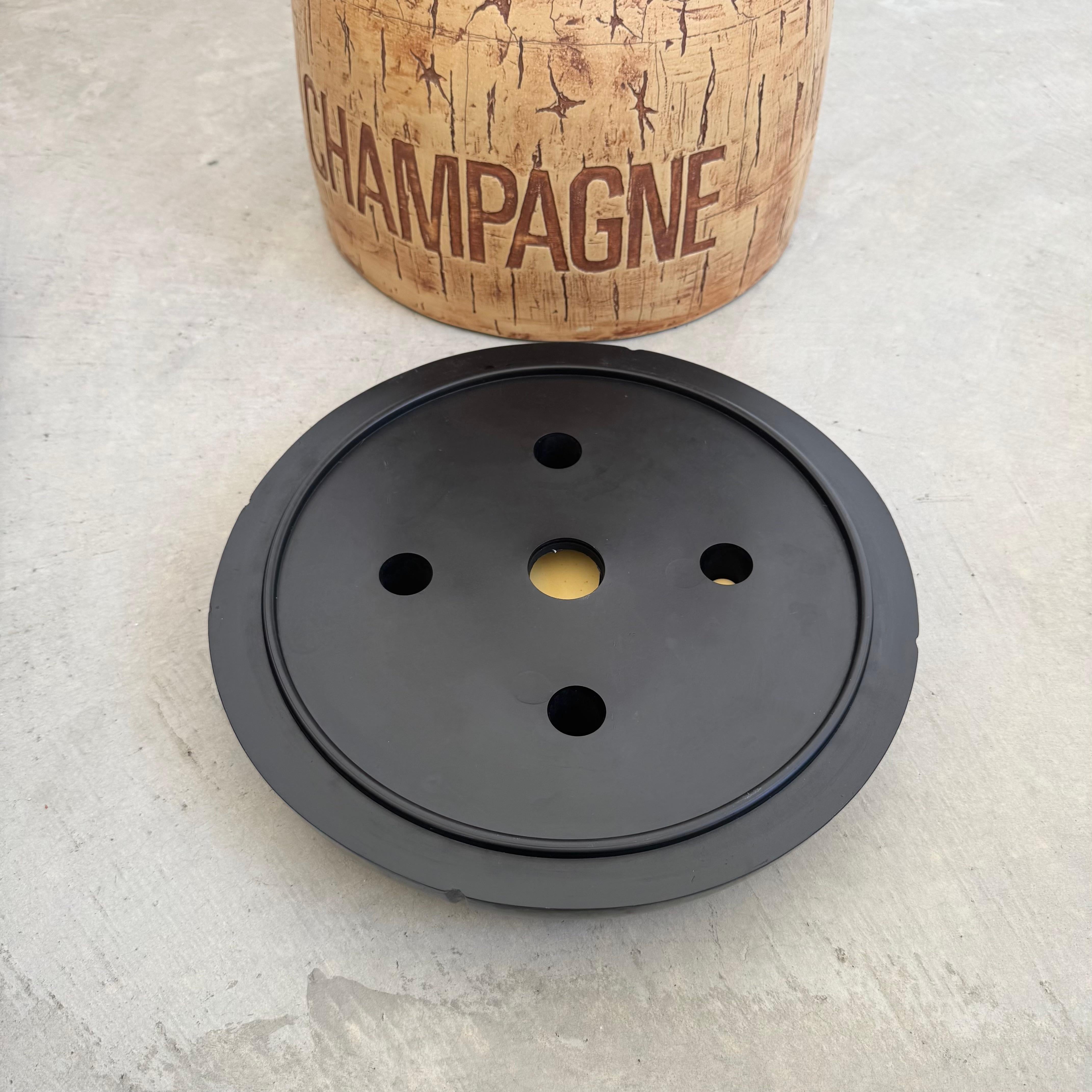 Enfriador gigante de champán y taburete de Think Big, 1987 en venta 2