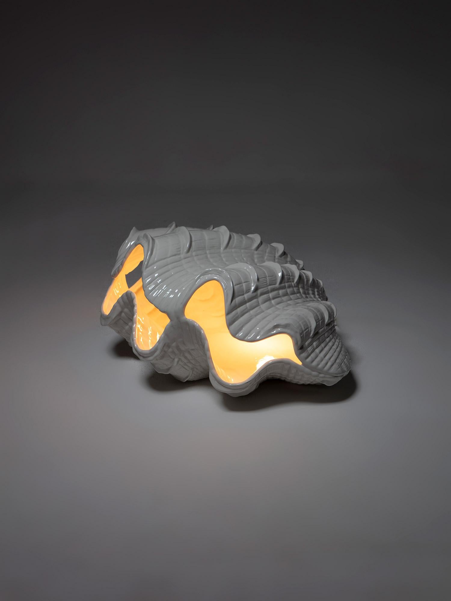 Rare ceramic lamp by Studio Smania.
Large clam-shell shaped table or floor lamp.