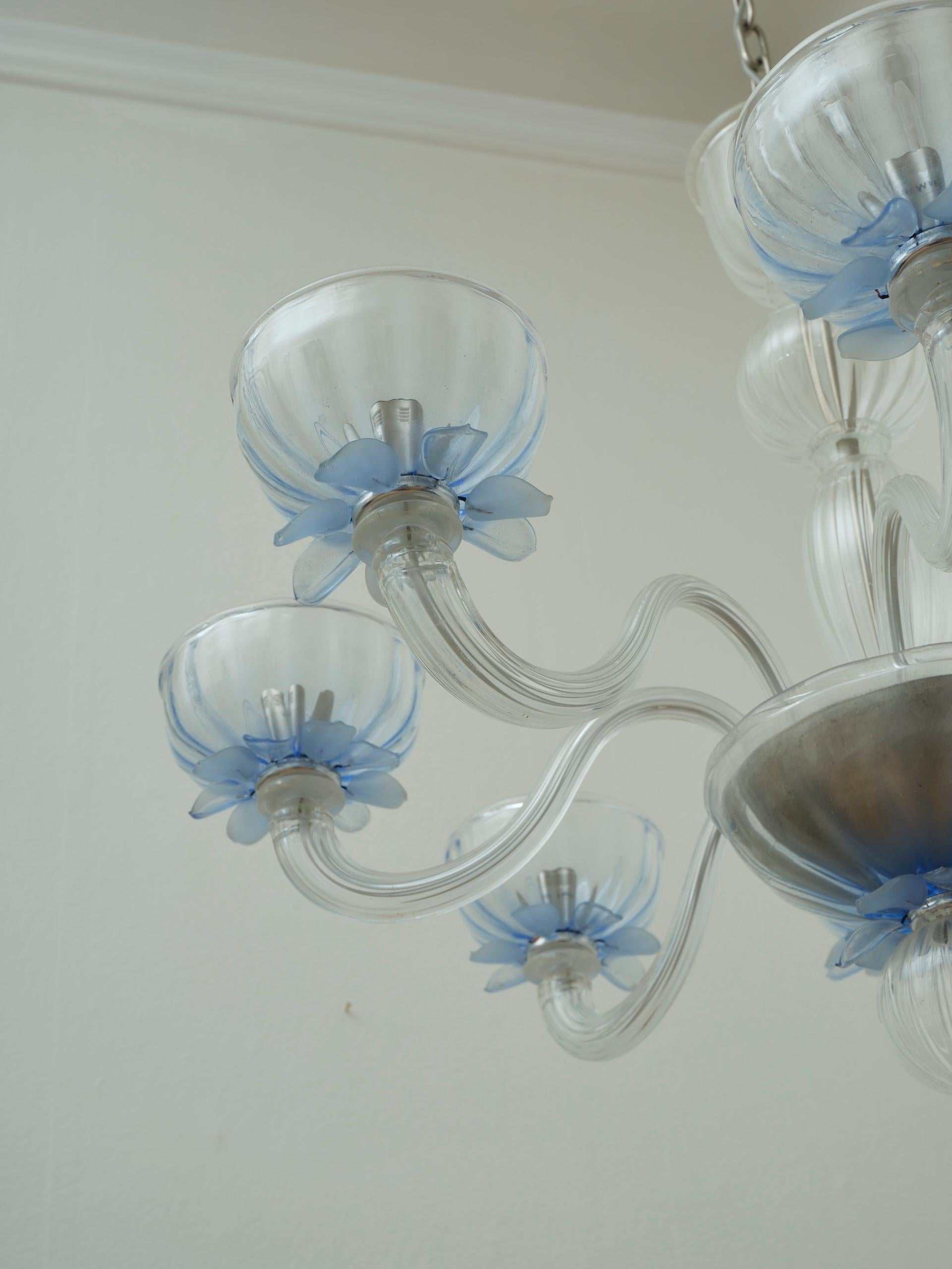 Giant European glass chandelier 8 arms blue details in the style of Murano For Sale 3
