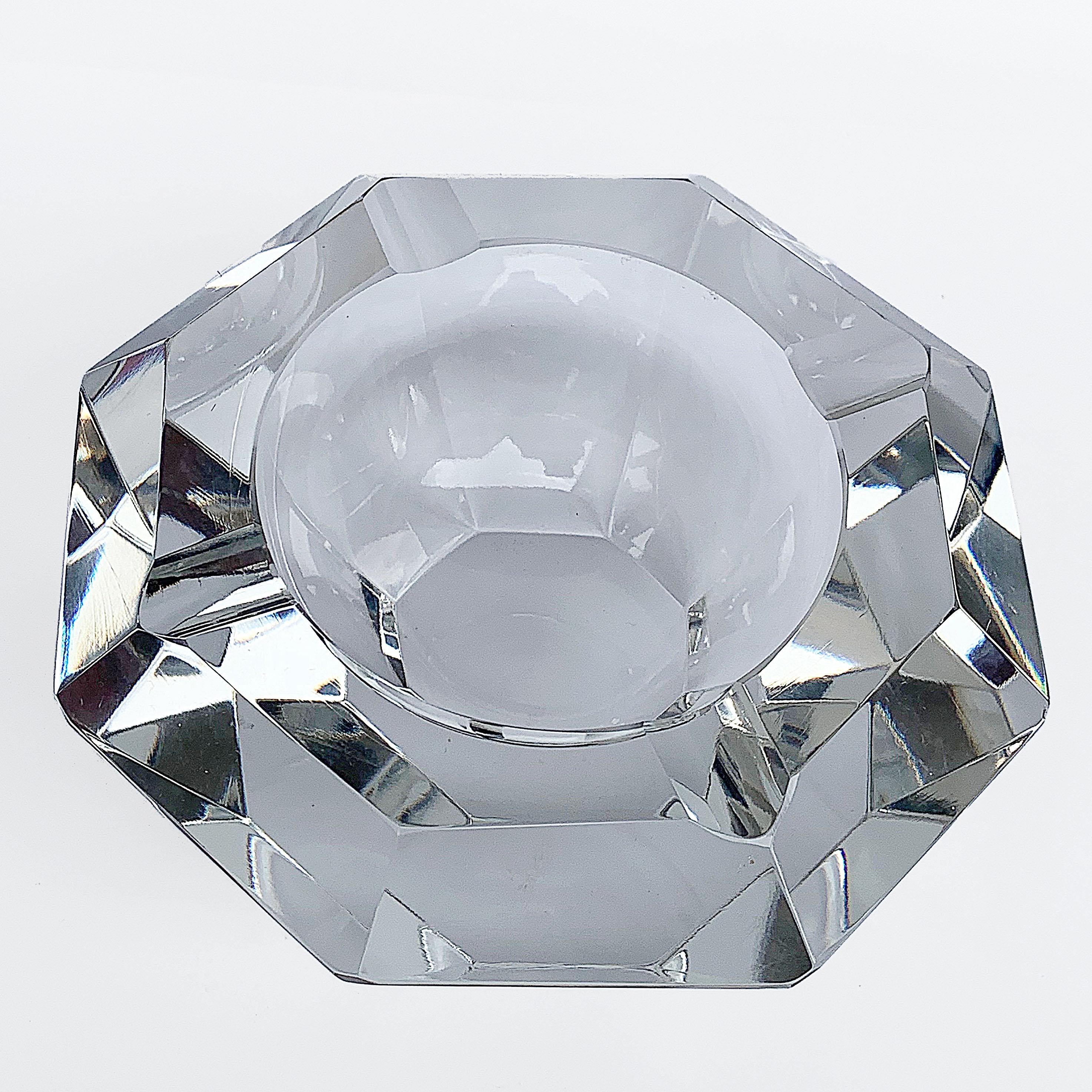 Große Flavio Poli-Schale aus facettiertem Muranoglas in Form eines Diamanten, Italien (Moderne der Mitte des Jahrhunderts) im Angebot