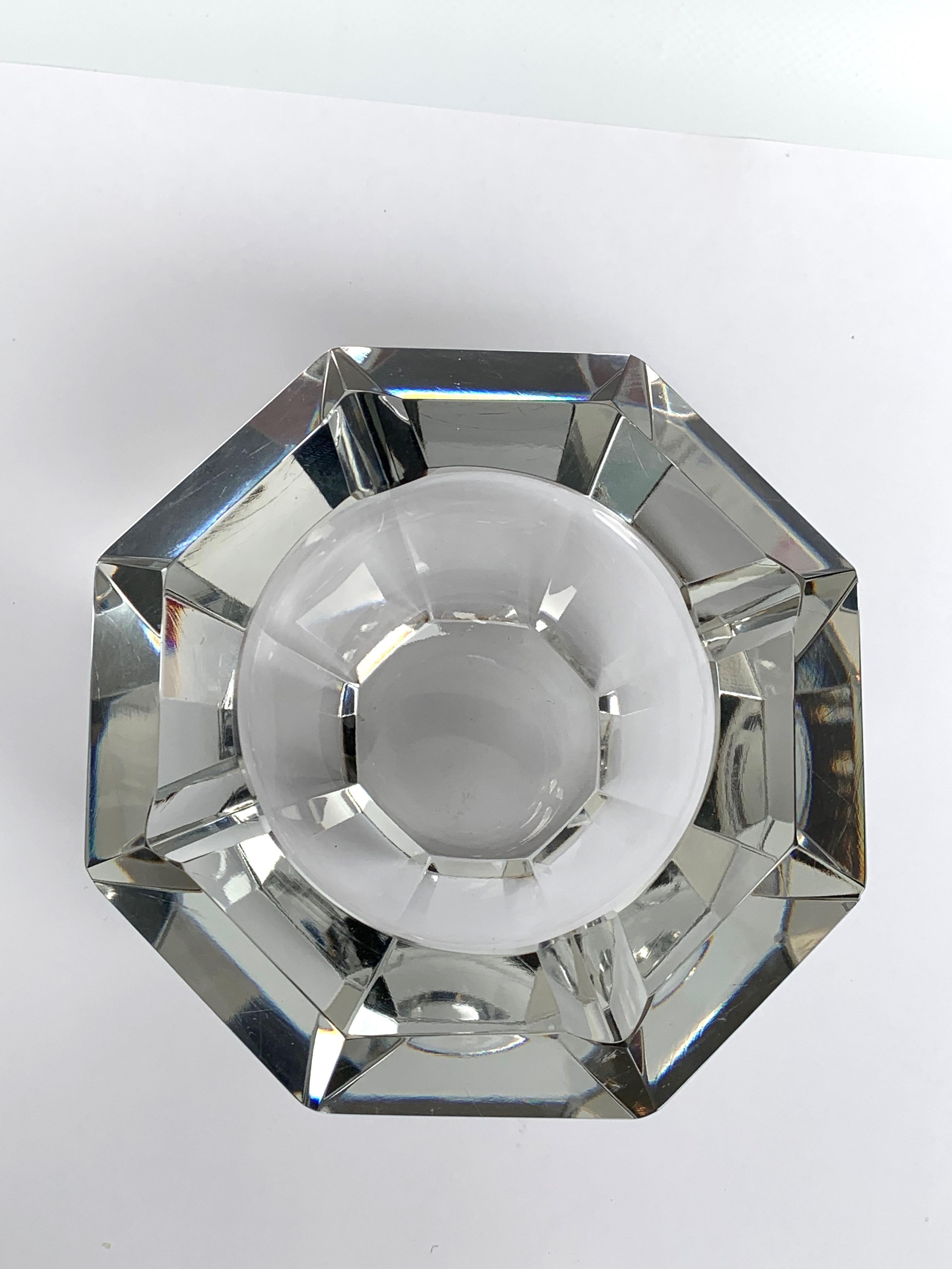 Große Flavio Poli-Schale aus facettiertem Muranoglas in Form eines Diamanten, Italien im Zustand „Gut“ im Angebot in Roma, IT