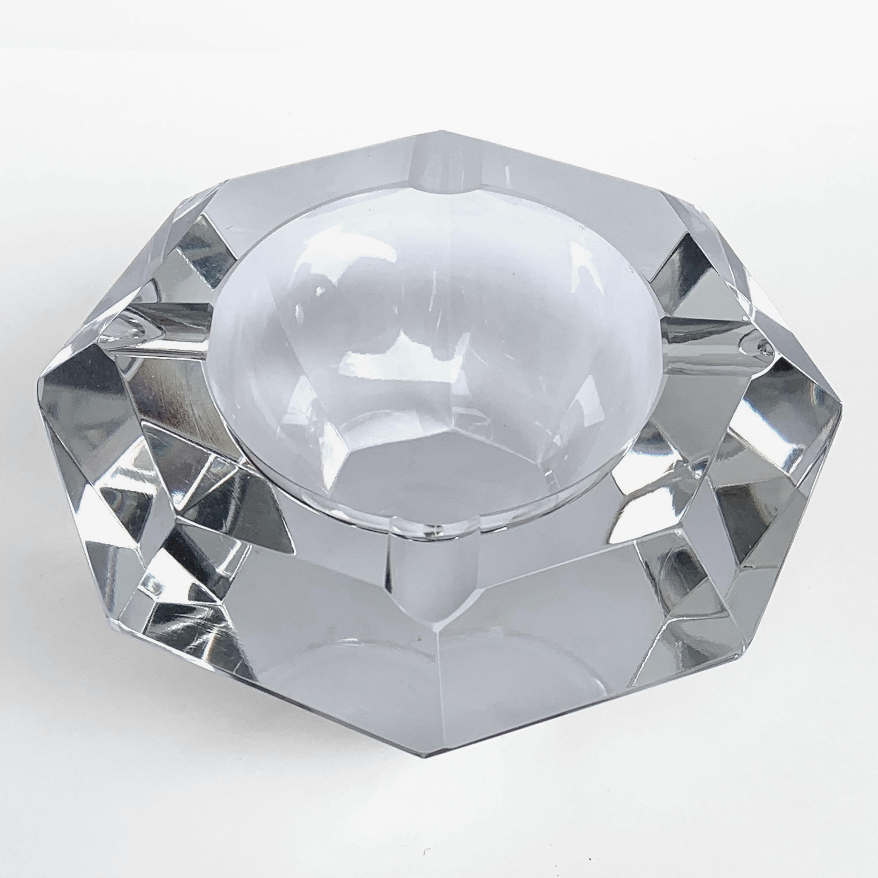 Giant Flavio Poli Bowl in Faceted Murano Glass in the Shape of a Diamond, Italy For Sale 1