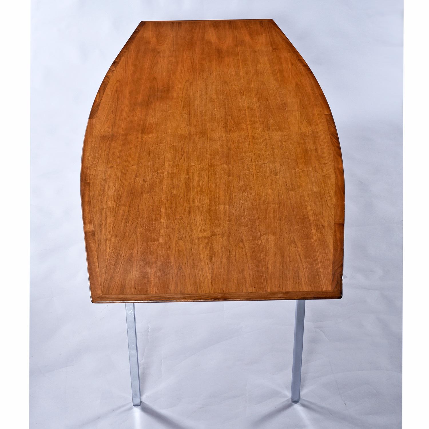 Giant Florence Knoll Konferenz-Boot-Tisch aus Nussbaum Chrom für Knoll International (Moderne der Mitte des Jahrhunderts) im Angebot