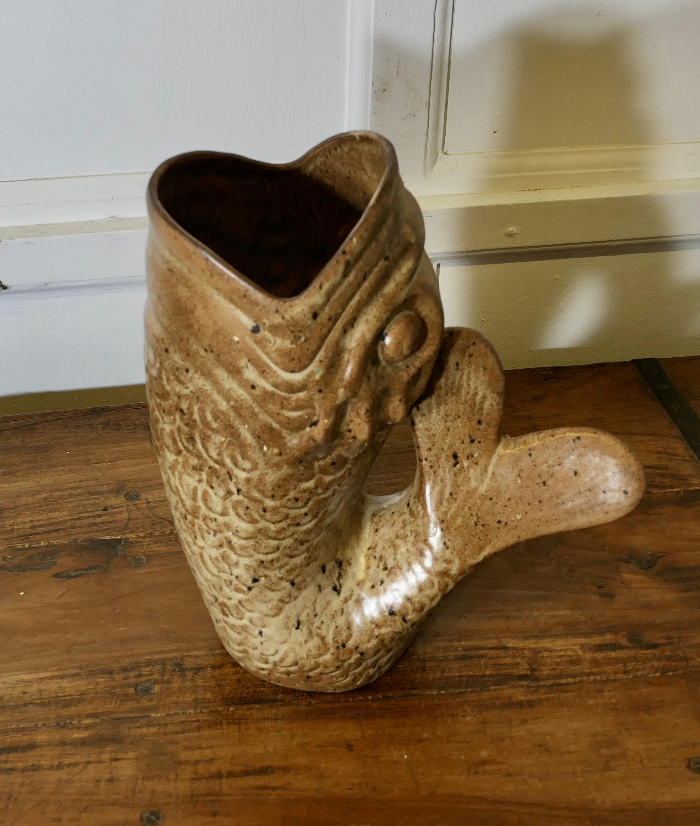 Mid-Century moderno Brocca da pesce gigante francese Vallauris Ceramica   Un pezzo oversize di Vallauris AM in vendita