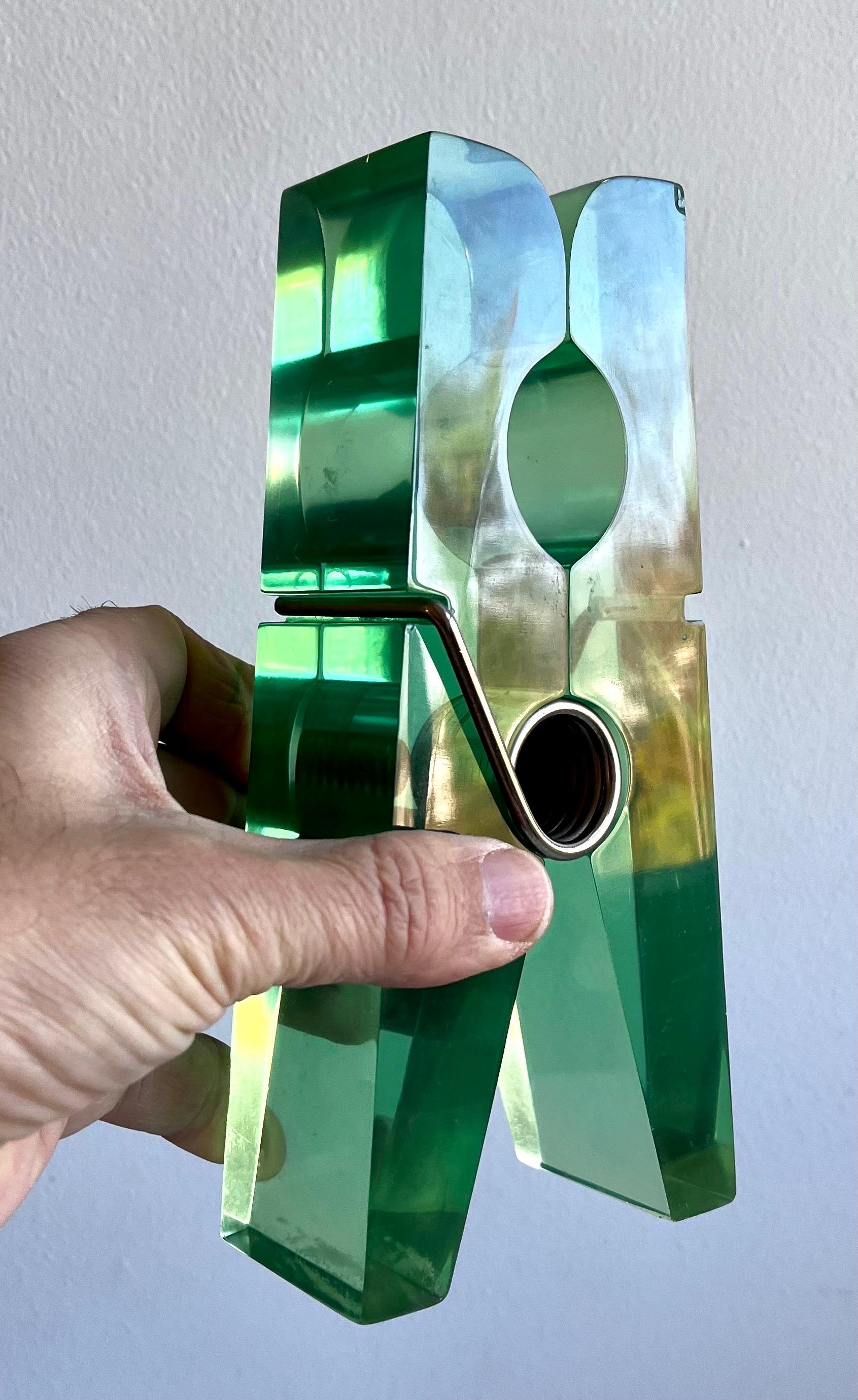 Graffetta gigante in acrilico verde nello stile di Claes Oldenburg degli anni '80 in vendita 1