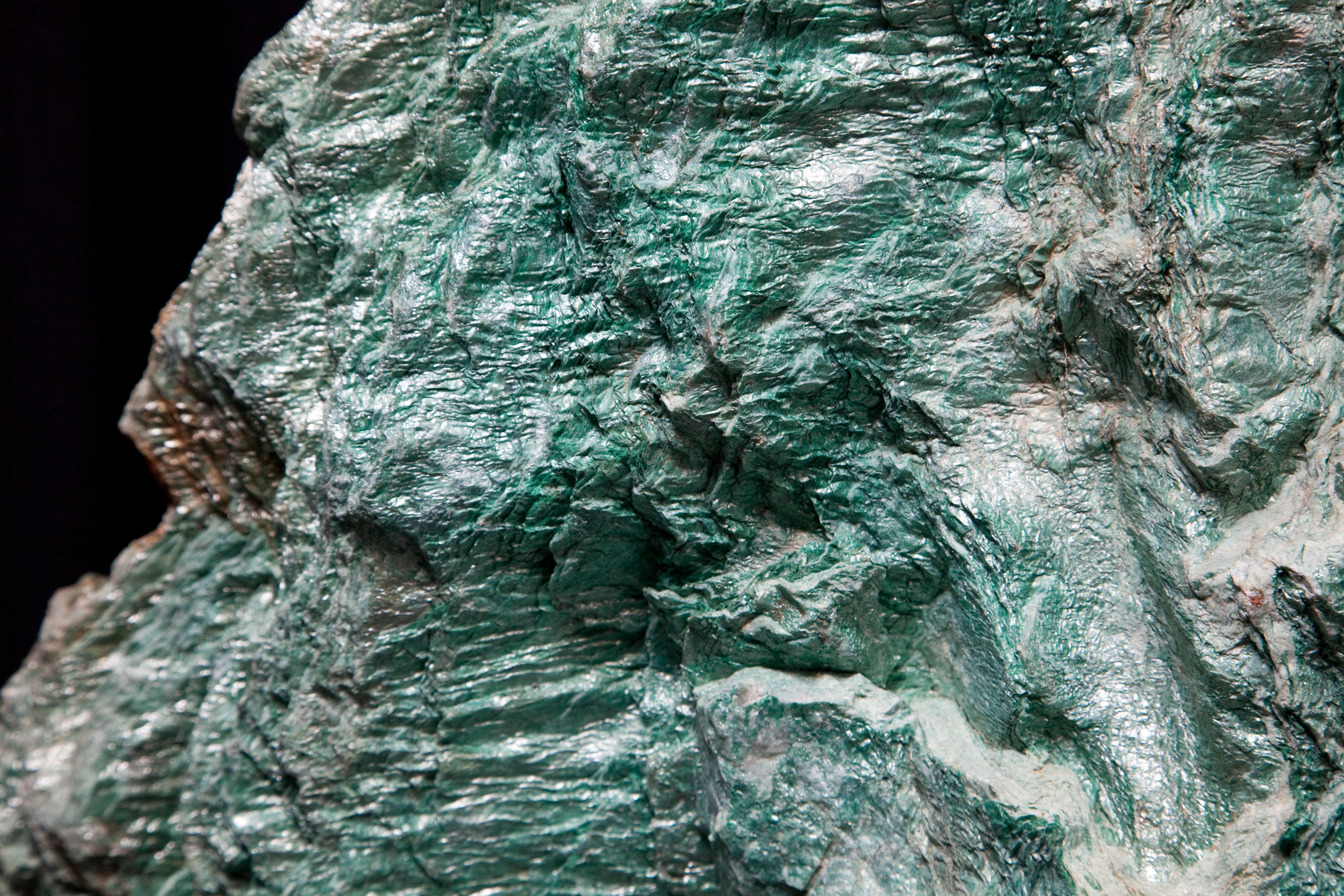 Giant Green Fuchsite Mineral from Madagascar In Excellent Condition In London, GB