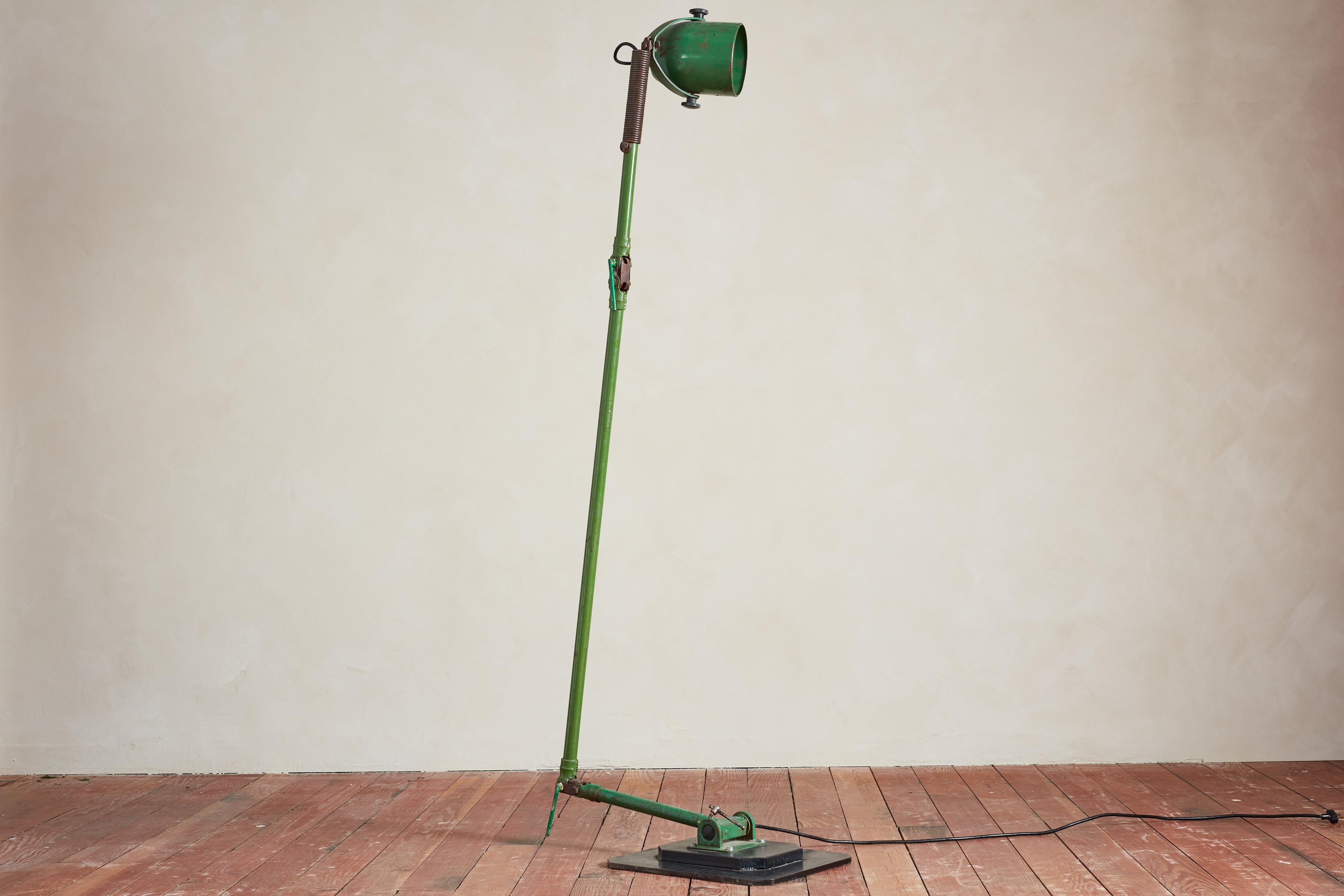Lampadaire industriel vert géant en vente 10