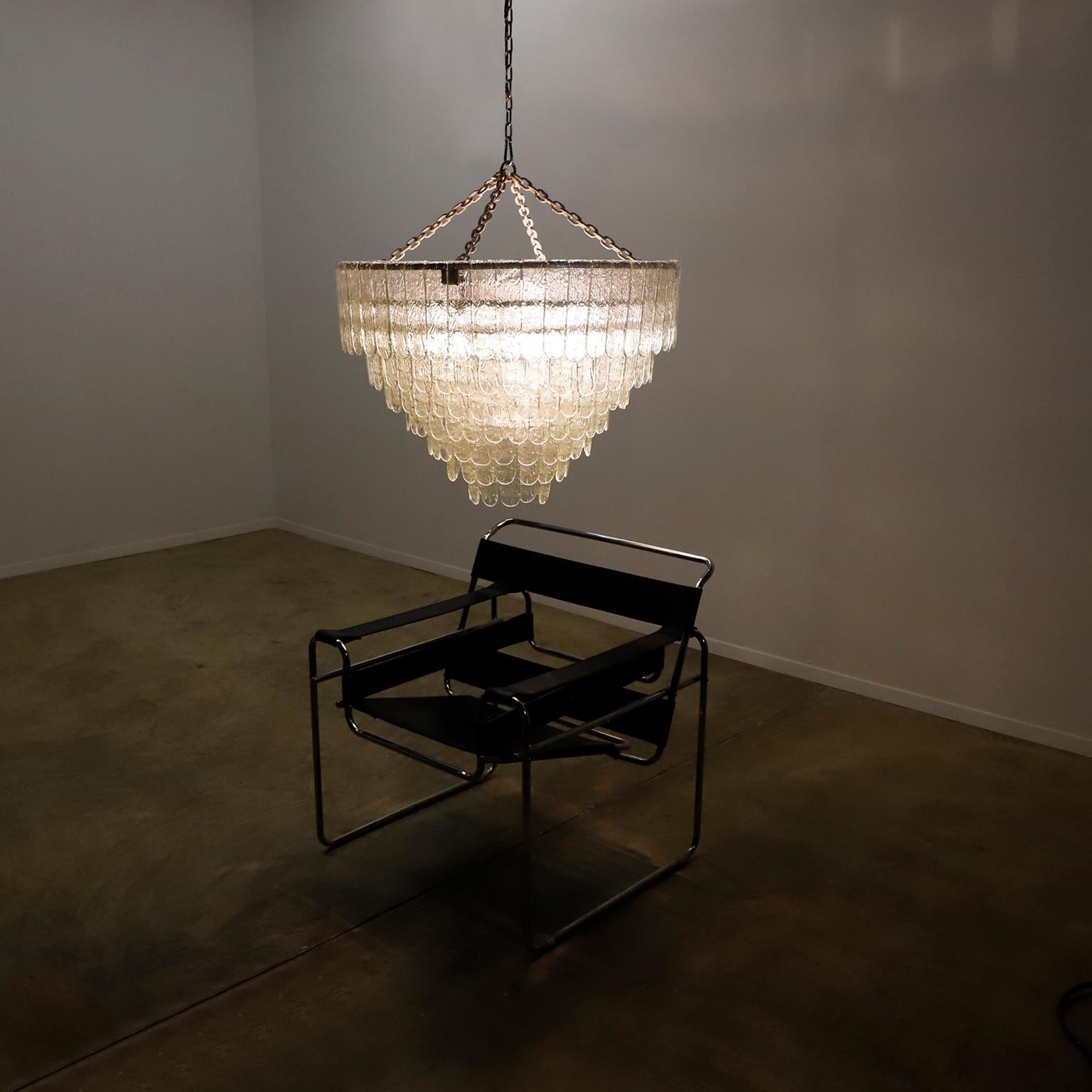 Fin du 20e siècle Lustre géant en verre soufflé à la main par Feders en vente