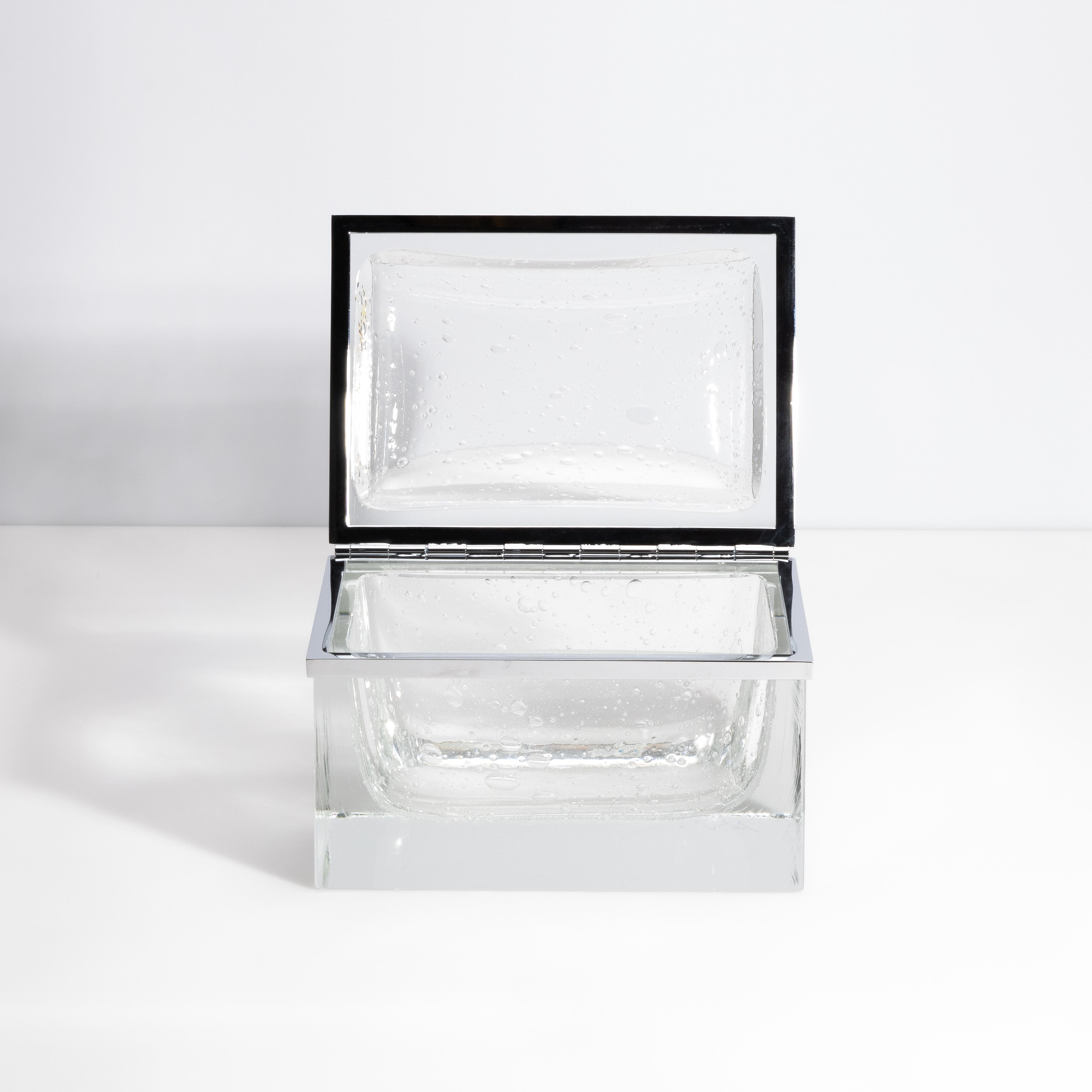 Caja gigante de cristal de Murano soplado a mano en cristal con burbujas y herrajes cromados en Nuevo estado para la venta en West Hollywood, CA