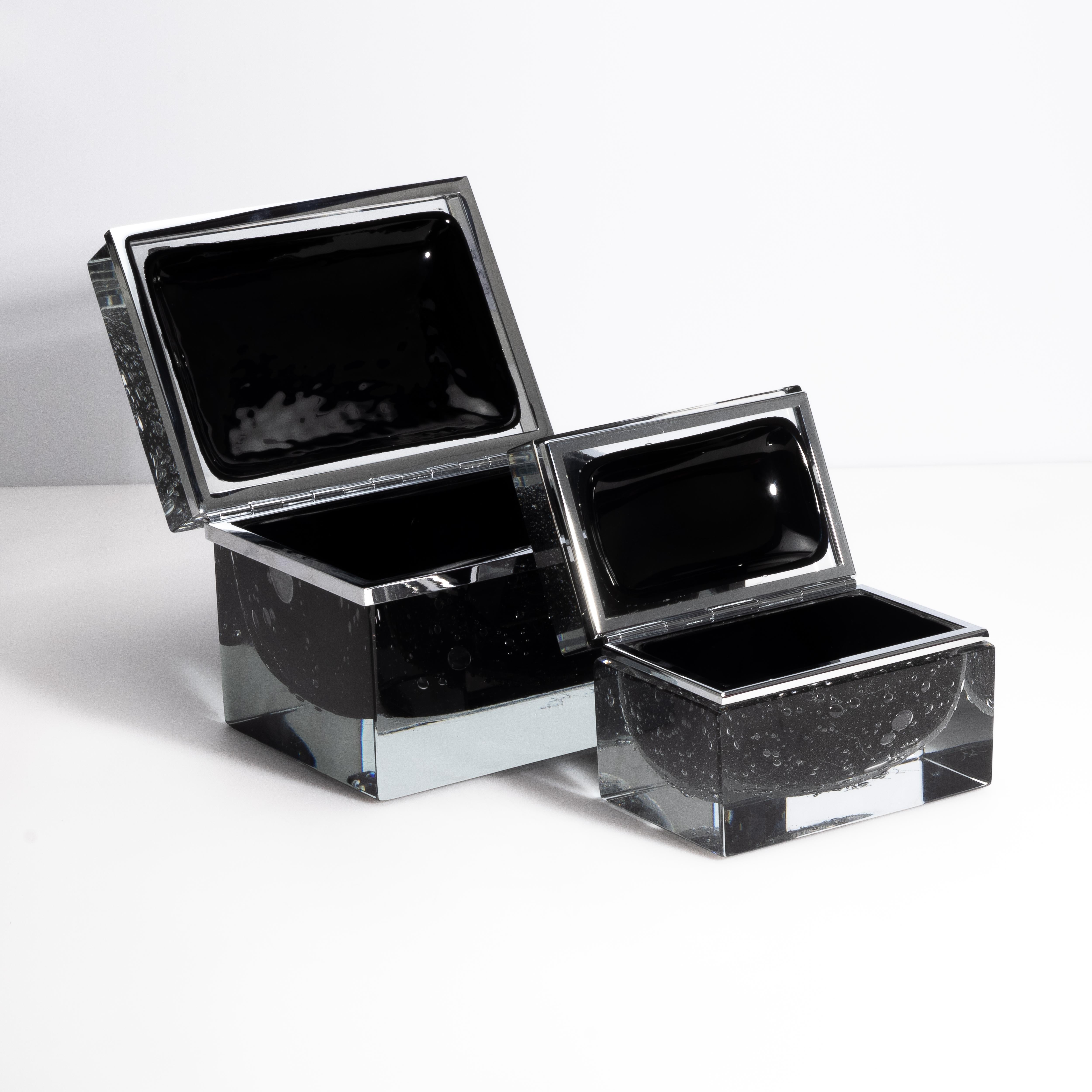 Giant Hand Blown Murano Glass Box in Onyx Black with Bubbles and Chrome Fittings For Sale 7