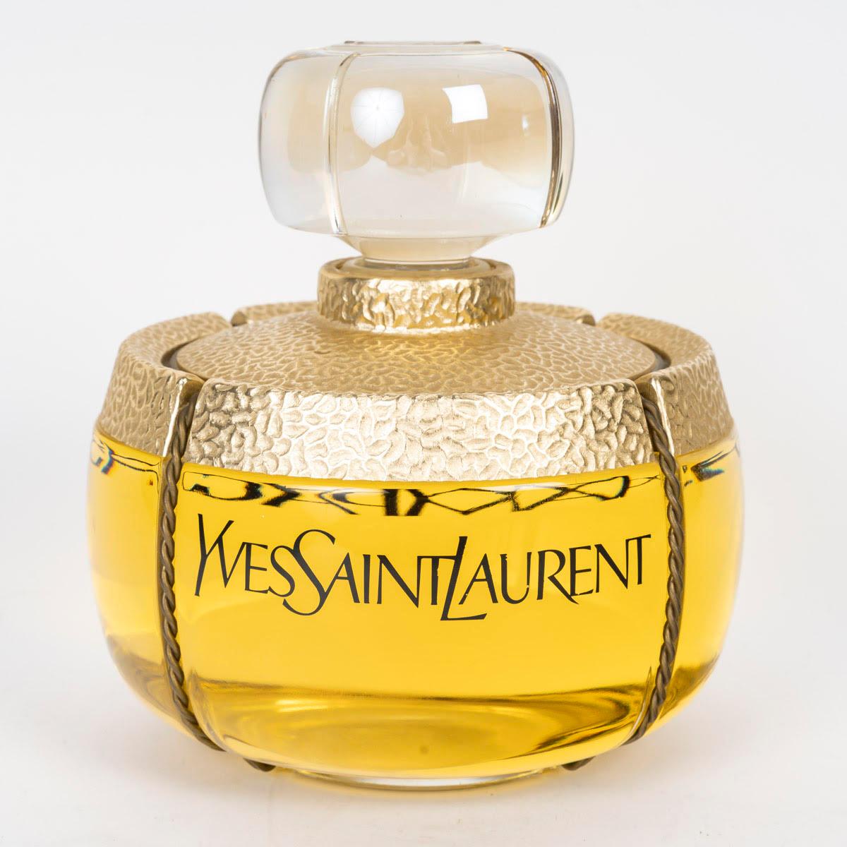 Moderno Bottiglia gigante di profumo Champage, Yves Saint Laurent, XX secolo. in vendita